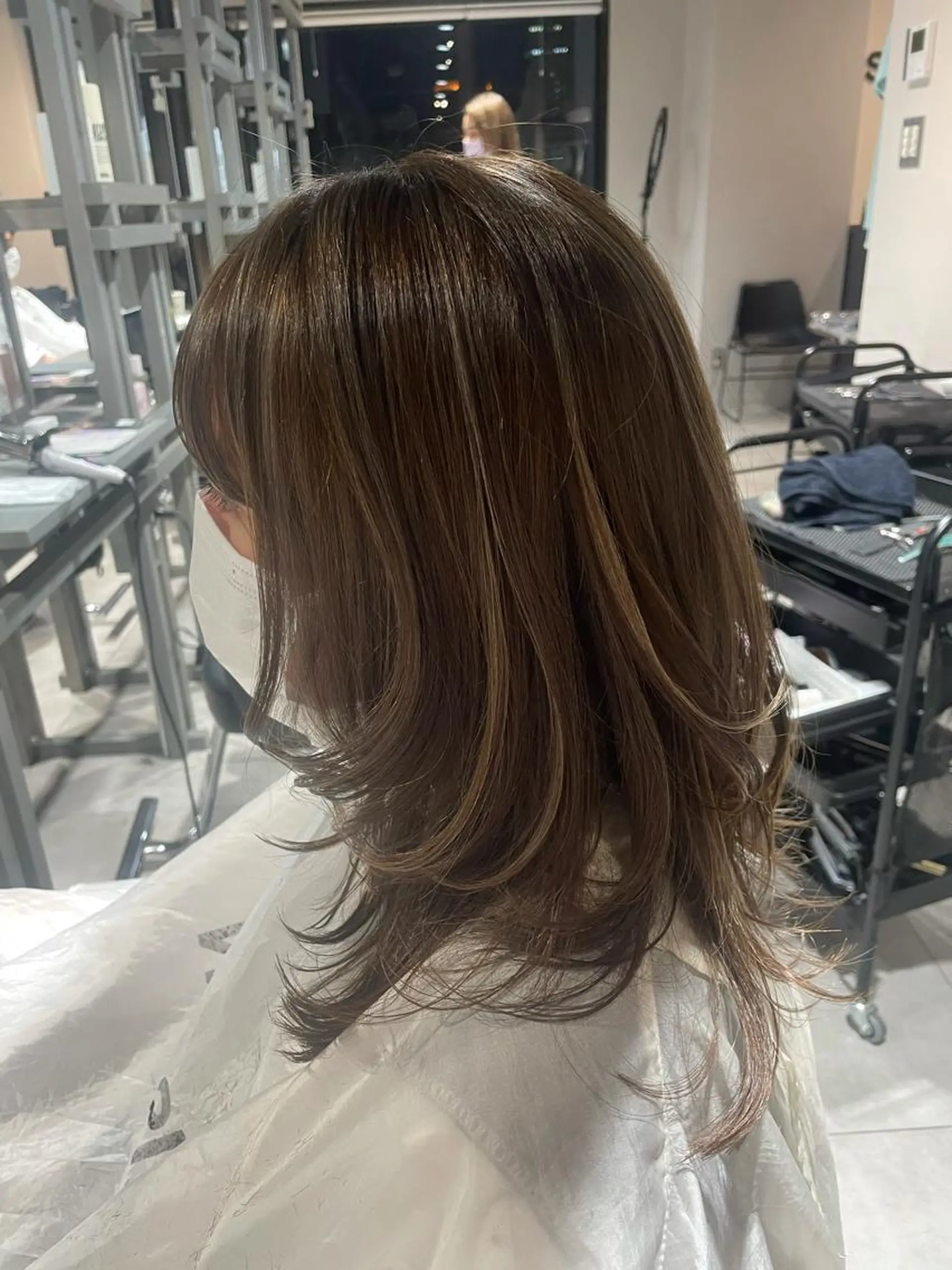 ミディアム カラー ハイライトカラー ハイライト ヘアカラー トリートメント ブリーチ👩‍🦳/ ‪✂︎MANAMIのヘアスタイル