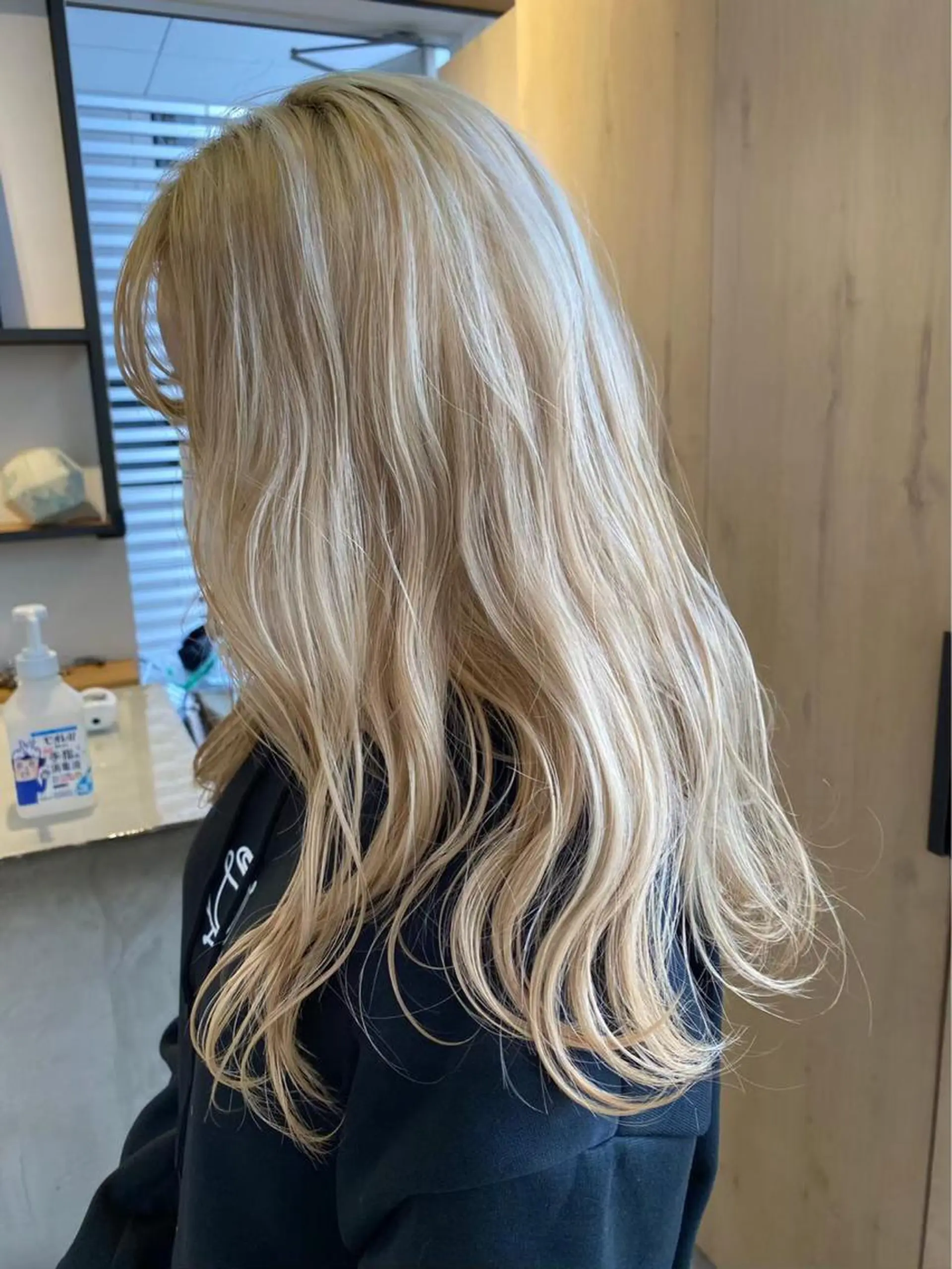 ミディアム カラー パーマ ヘアアレンジ メンズ キッズ ネイル マツエク・マツパ アイブロウ ショートボブ ミディアムパーマ メンズバレイヤージュ メンズブリーチ メンズハイライト PERCUT大阪堀江店所属・メンズヘアのカリスマ 北地 空のヘアスタイル