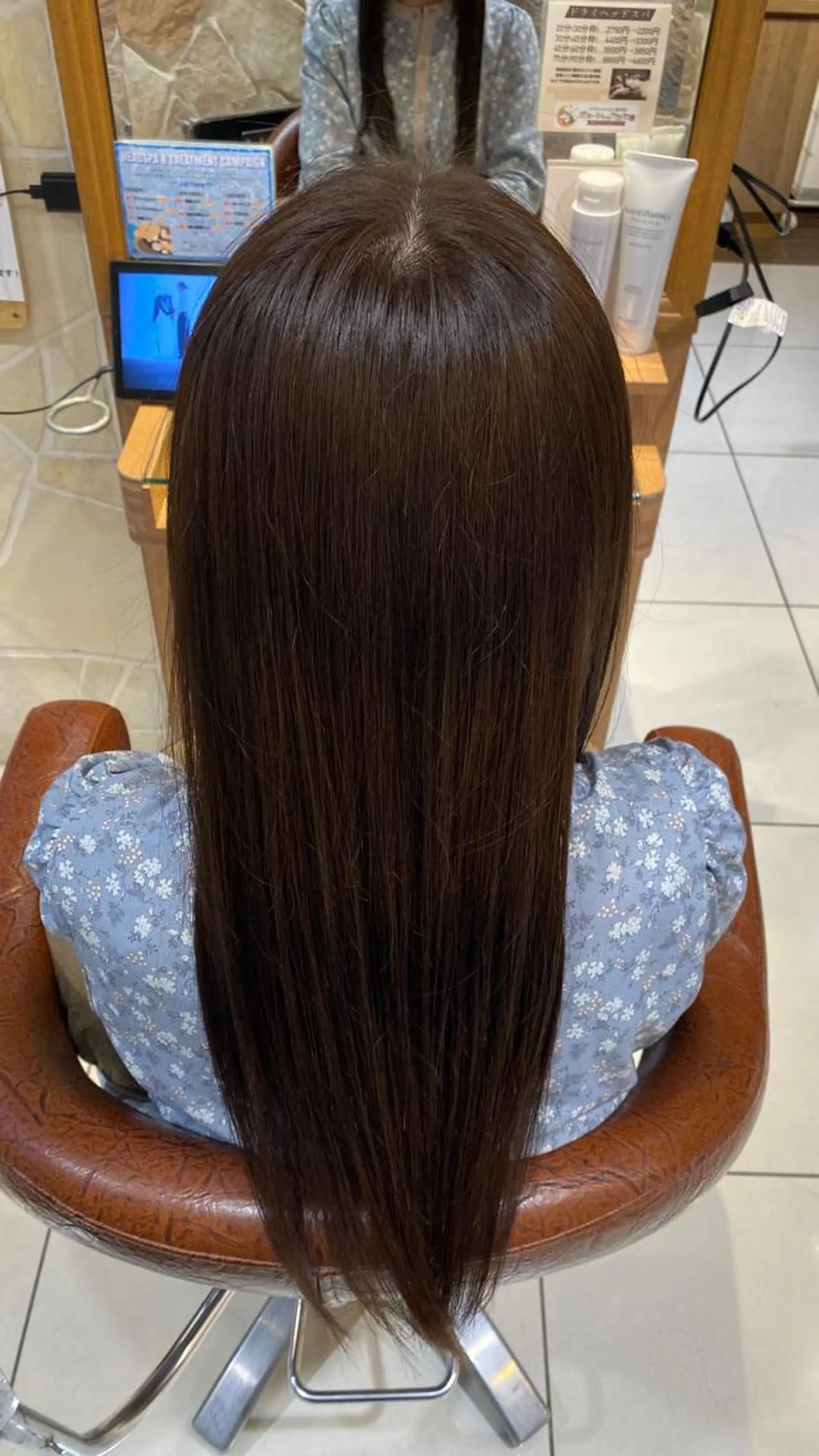 ロング カラー シャドウパーマ 石見のヘアスタイル