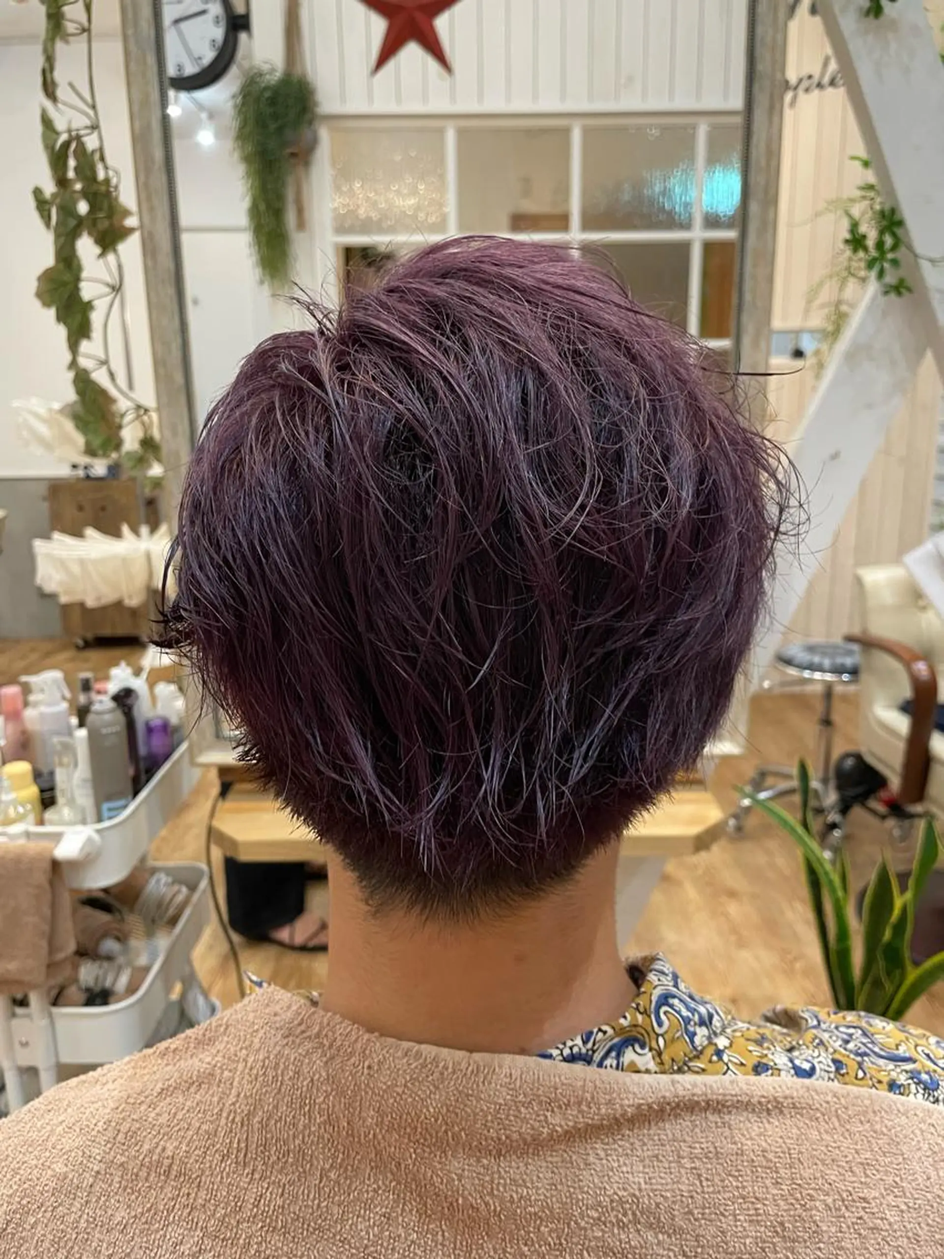 カラー ボブ、レイヤー、 ハイトーン、古淵のヘアスタイル