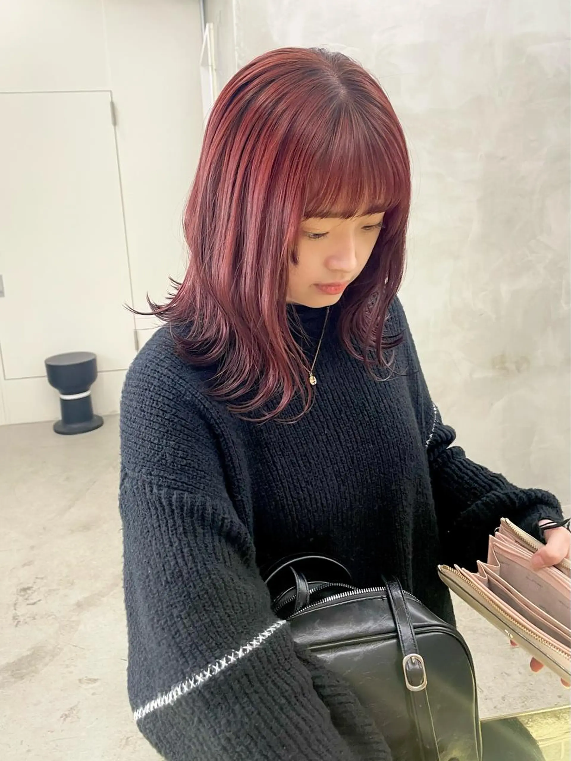 ミディアム カラー パーマ ヘアアレンジ メンズ ミディアムパーマ メンズバレイヤージュ メンズブリーチ センターパート フェードカット ヘアカラー トリートメント ハイトーン/レイヤー 🌸さくらのヘアスタイル