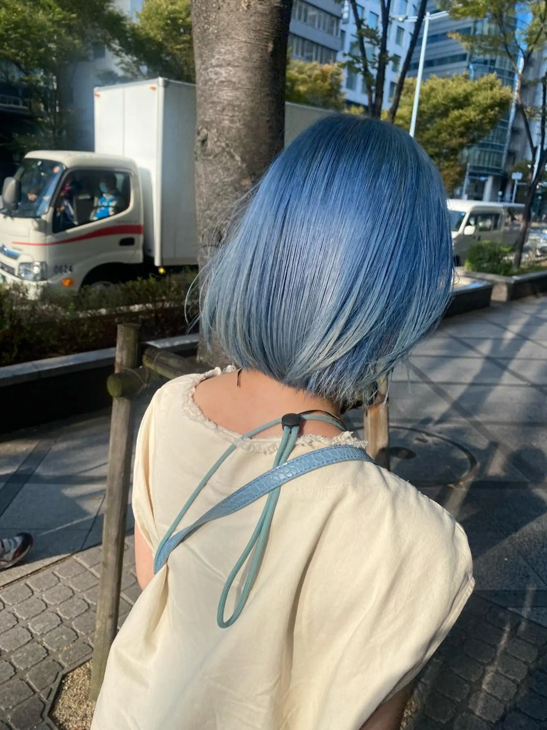 ショート カラー カット ヘアカラー トリートメント 梅田ハイトーン チダ ヒナノのヘアスタイル