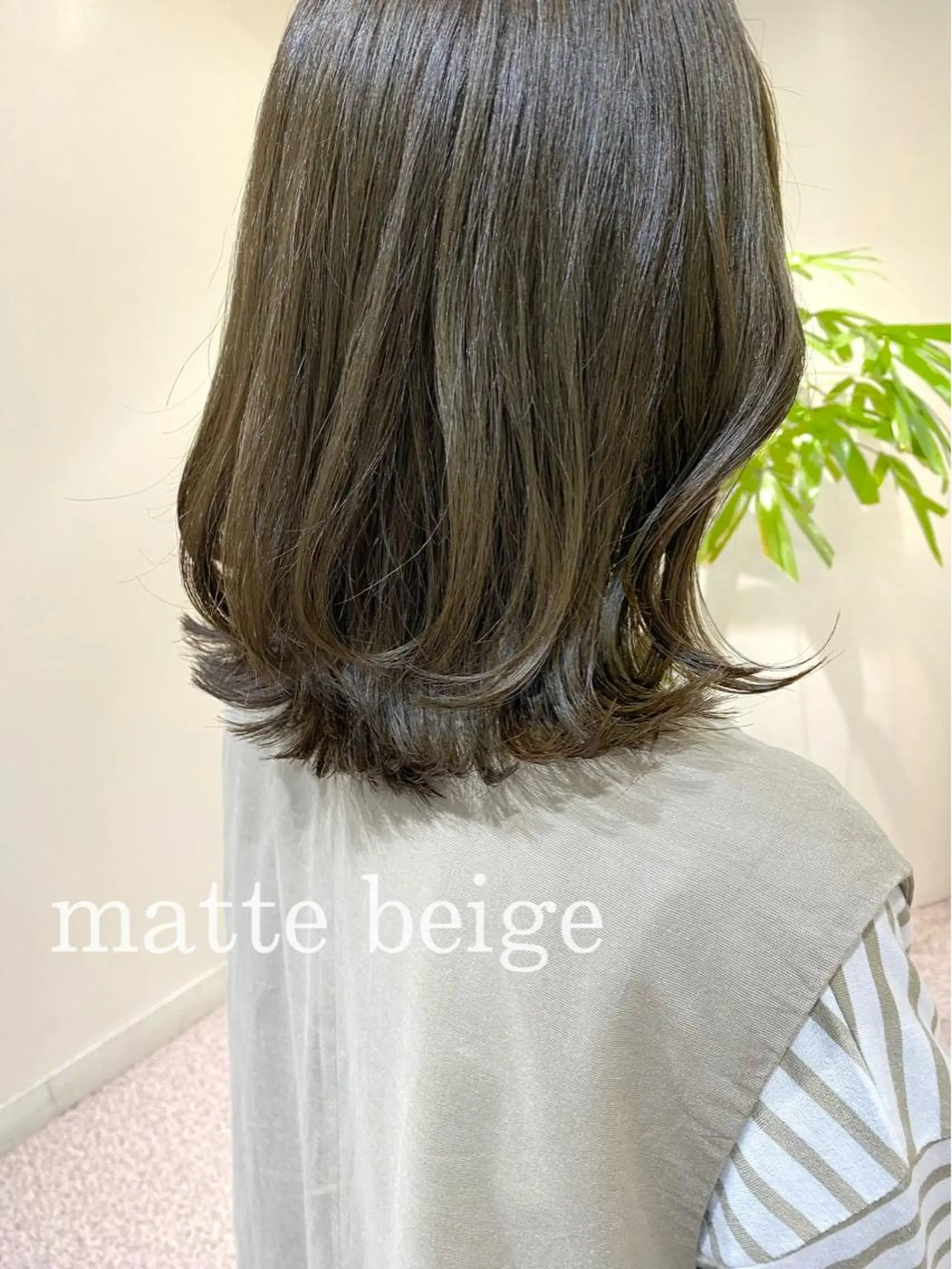 ミディアム カラー clomus所属・YUKA艶髪 🌸寛ぎ部屋のヘアスタイル