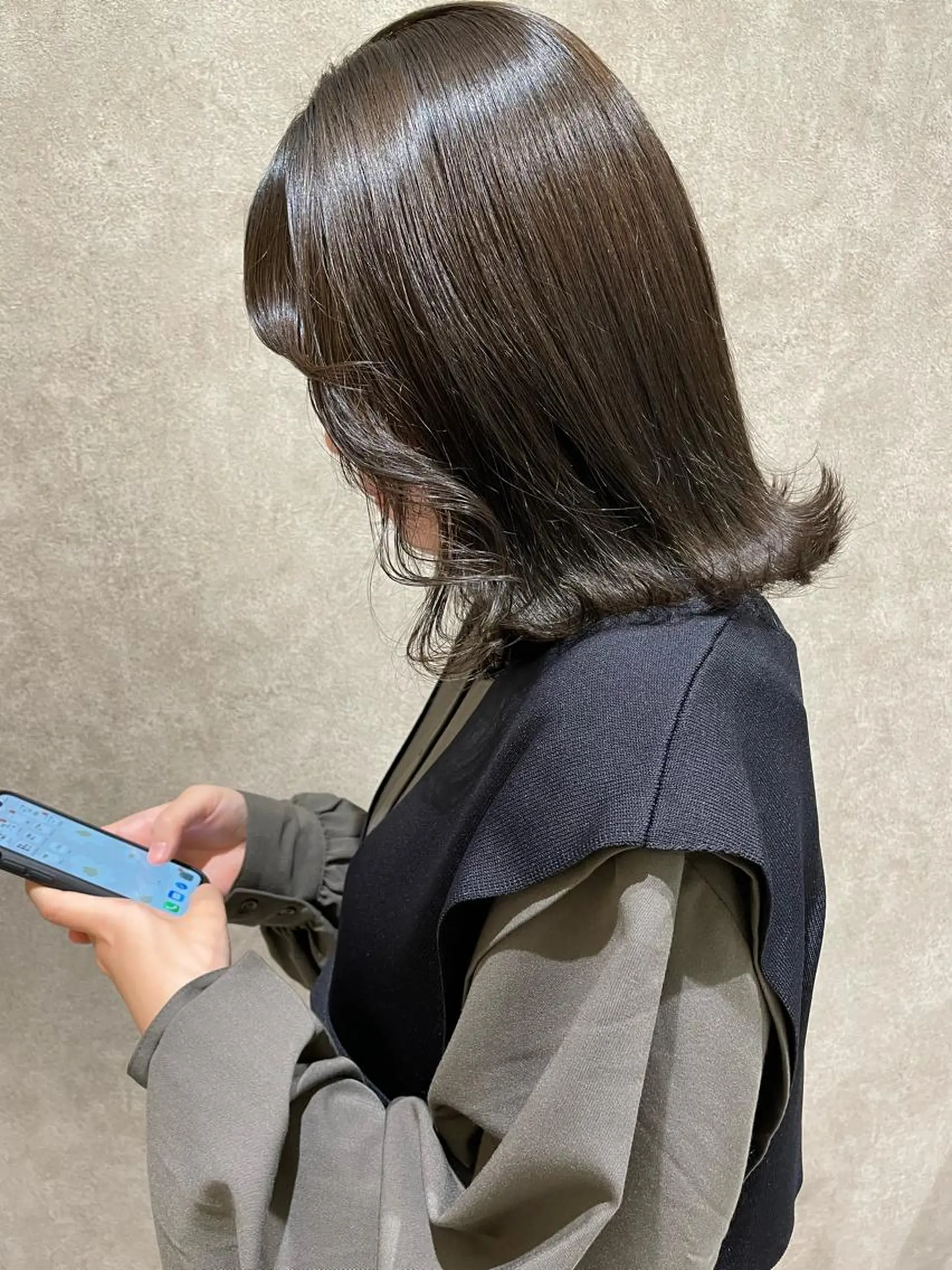 ミディアム salowin銀座6丁目所属・20代後半〜30代 支持率◎Megumiのヘアスタイル