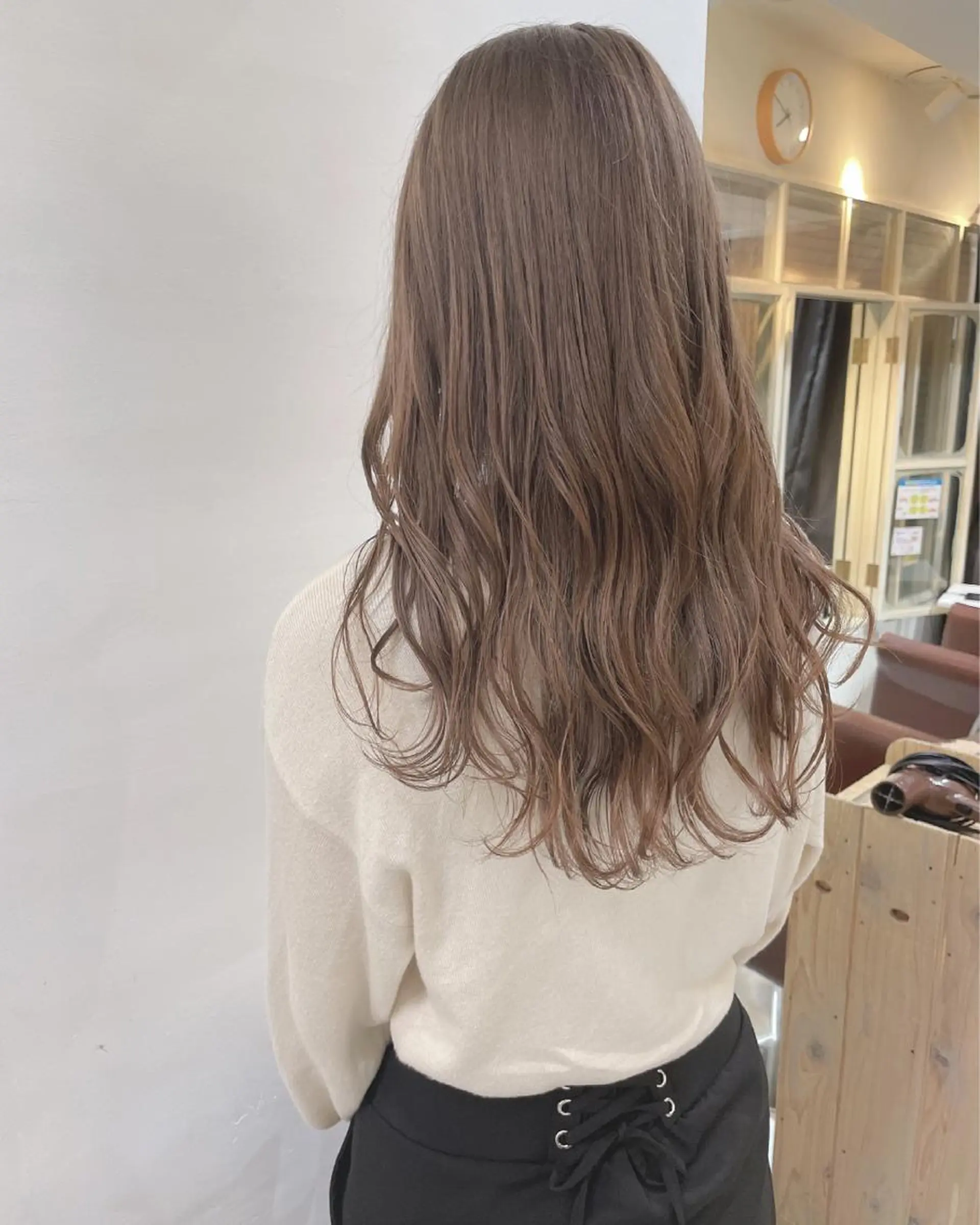 ロング カラー ぱつっとボブ 古家 佑真のヘアスタイル