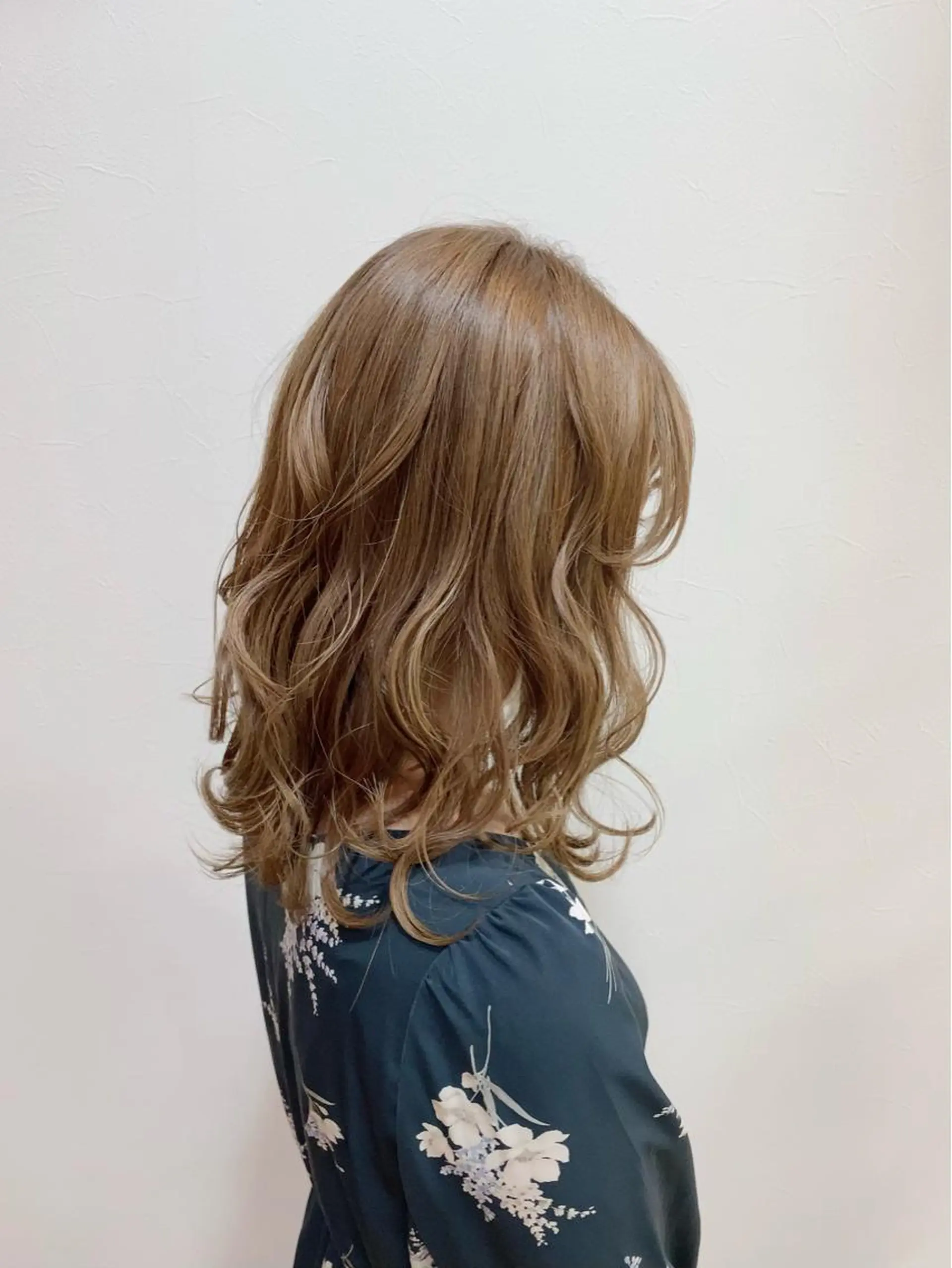 セミロング カラー ノーブル美容室イオン高橋店所属・鈴木 純子のヘアスタイル