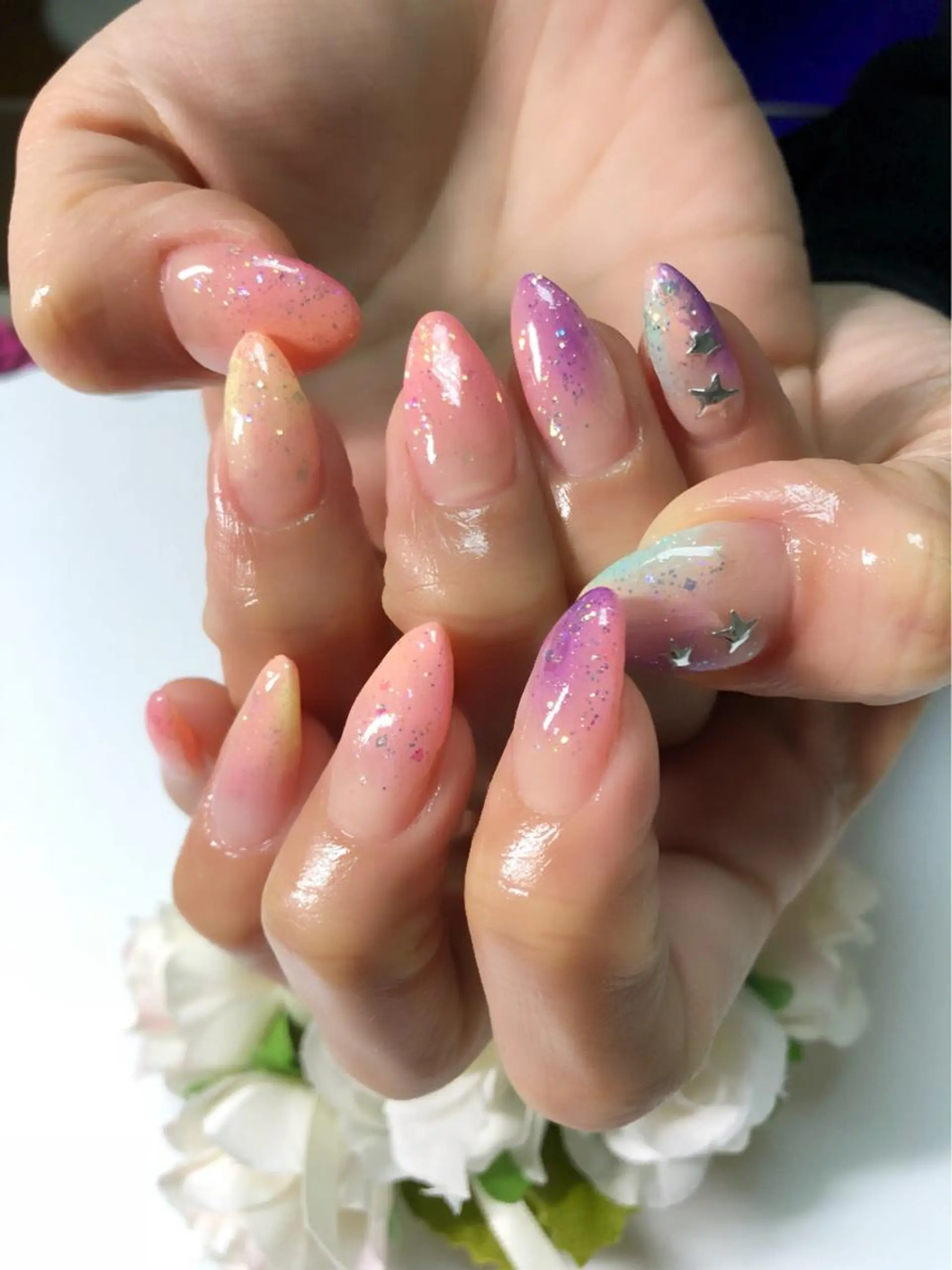 ロング カラー ネイル グラデーションカラー グラデーション キラキラネイル ラメ(グリッター) シンプルネイル ハンドネイル CITRAtotal beautyのネイルデザイン
