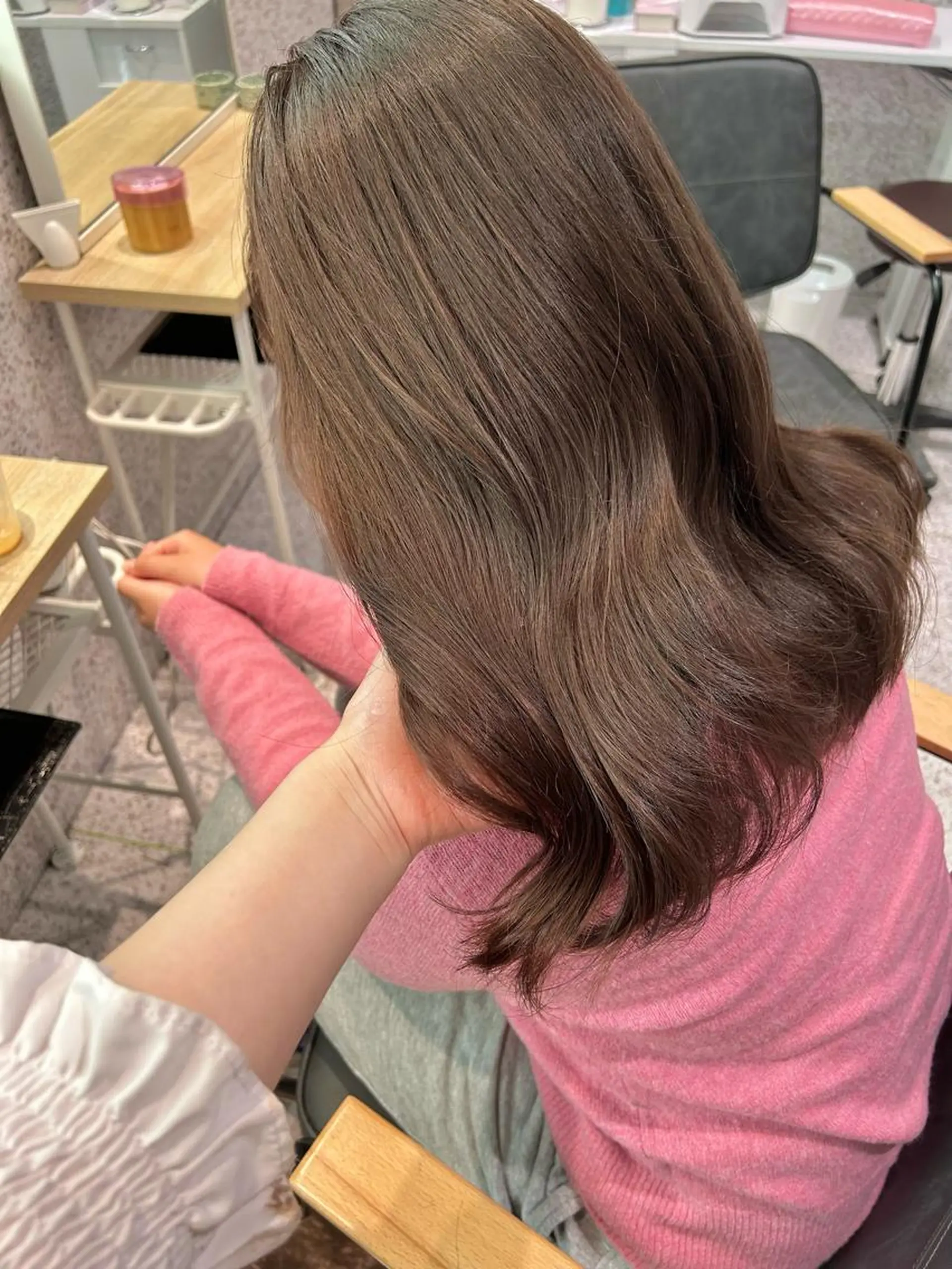 ロング カラー ヘアアレンジ ヘアカラー トレンドlayer cut💐mihoのヘアスタイル