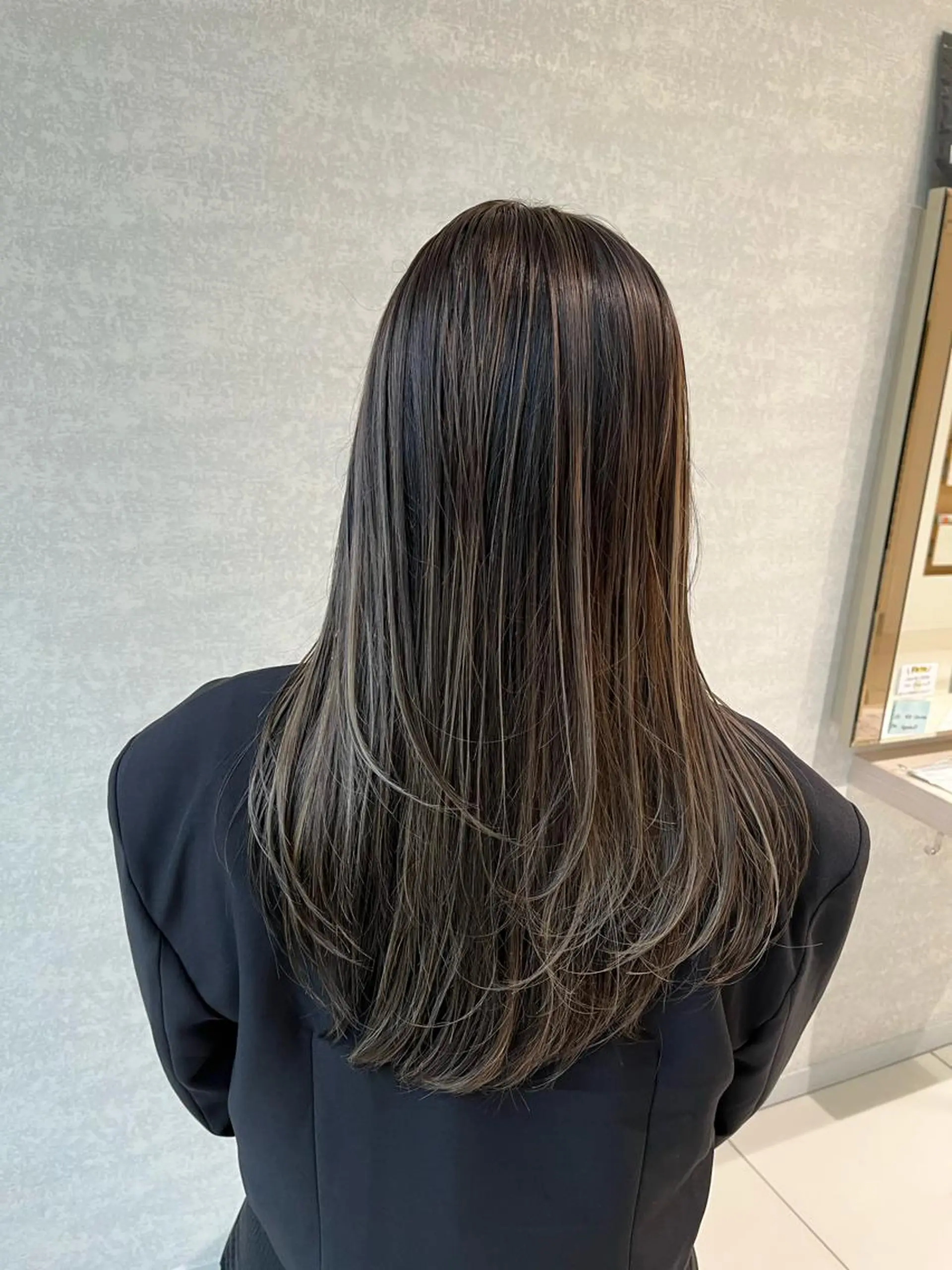 ロング カラー ご新規様限定クーポン あります　桂口　烈闘のヘアスタイル