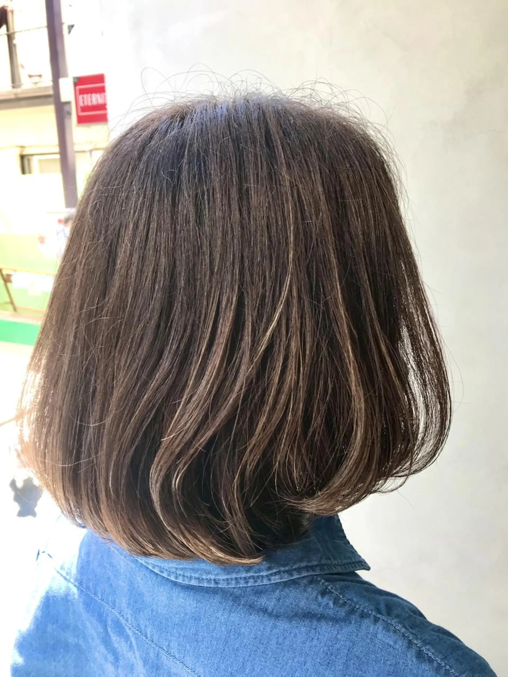 ショート カラー アッシュ アッシュブラウン ブラウンカラー ハイライトカラー ボブ ヘアカラー ショート/グレージュ 鈴木春樹のヘアスタイル