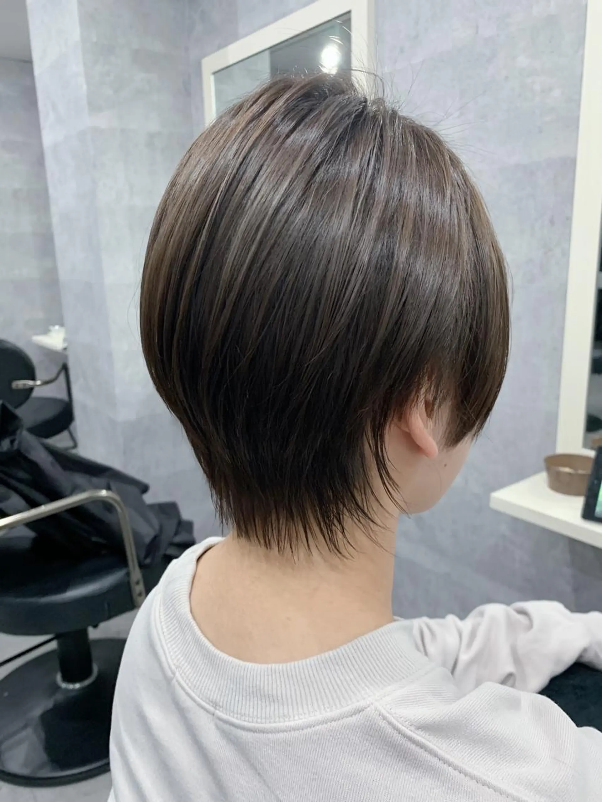 ショート カラー _WHITE 天神店 YUMEKA🐻のヘアスタイル