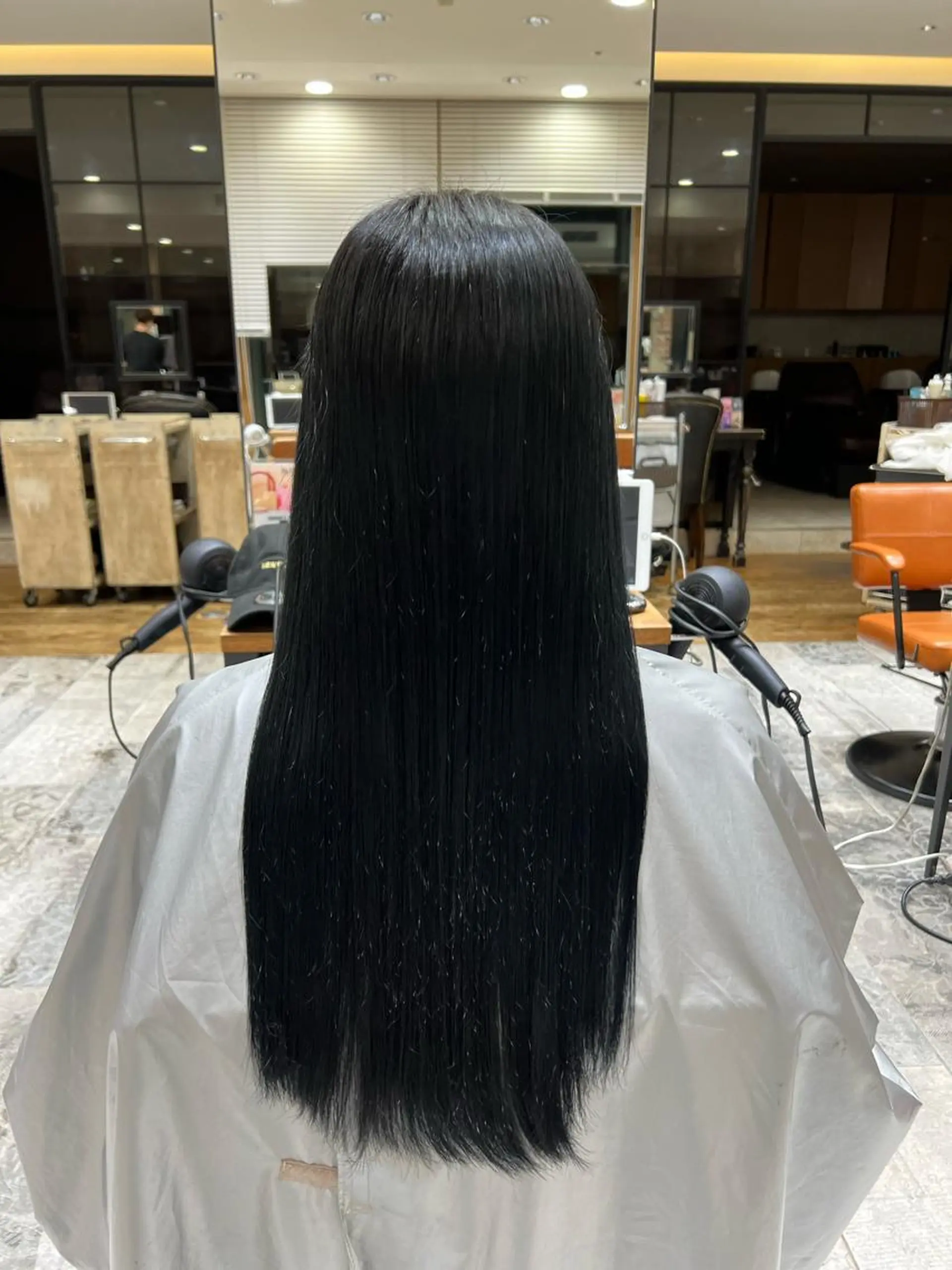 ロング カラー ヘアカラー トリートメント 透明感🫧 佐藤歩夢のヘアスタイル