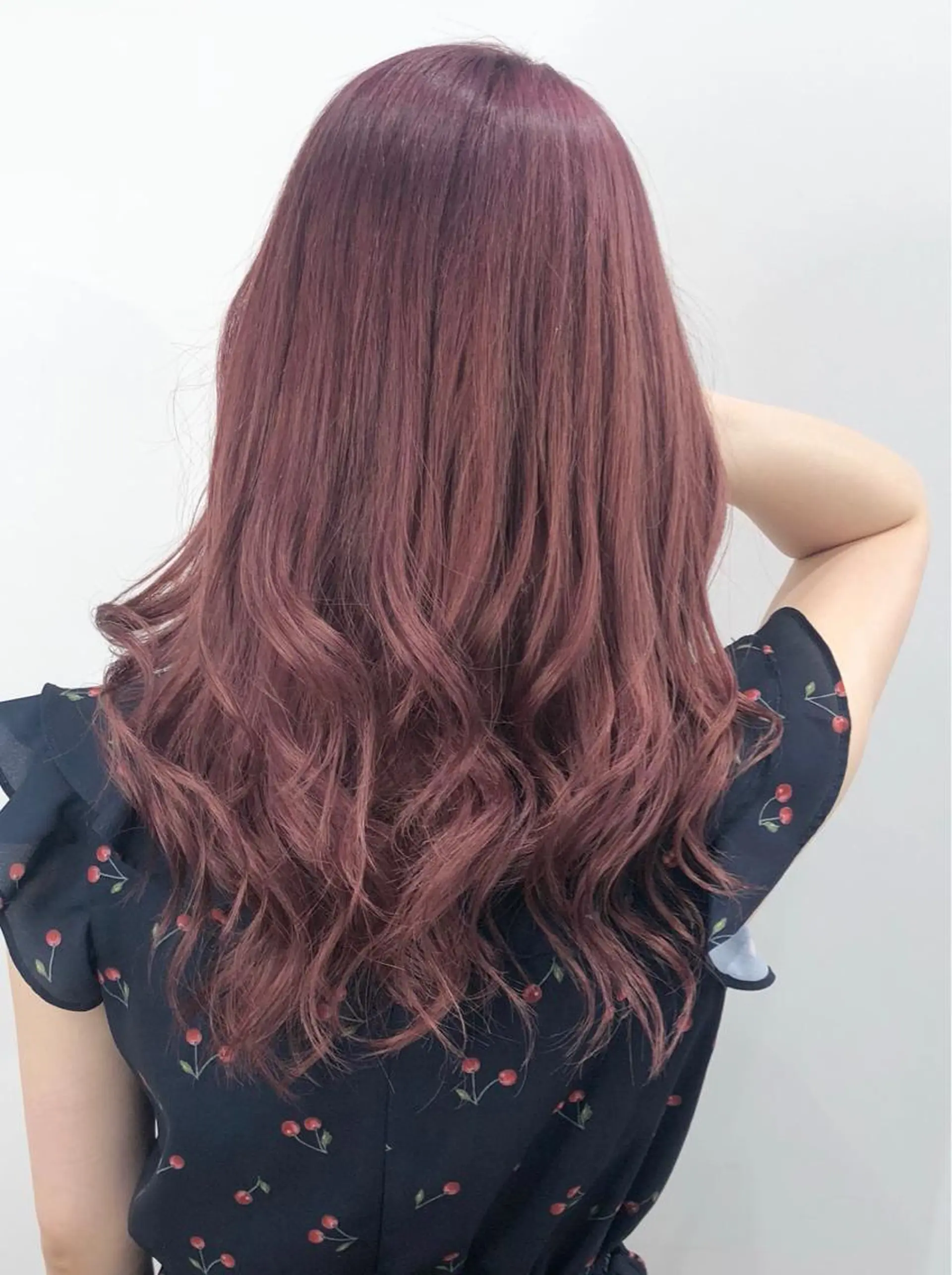 セミロング カラー ピンクカラー  渡部 妃月のヘアスタイル