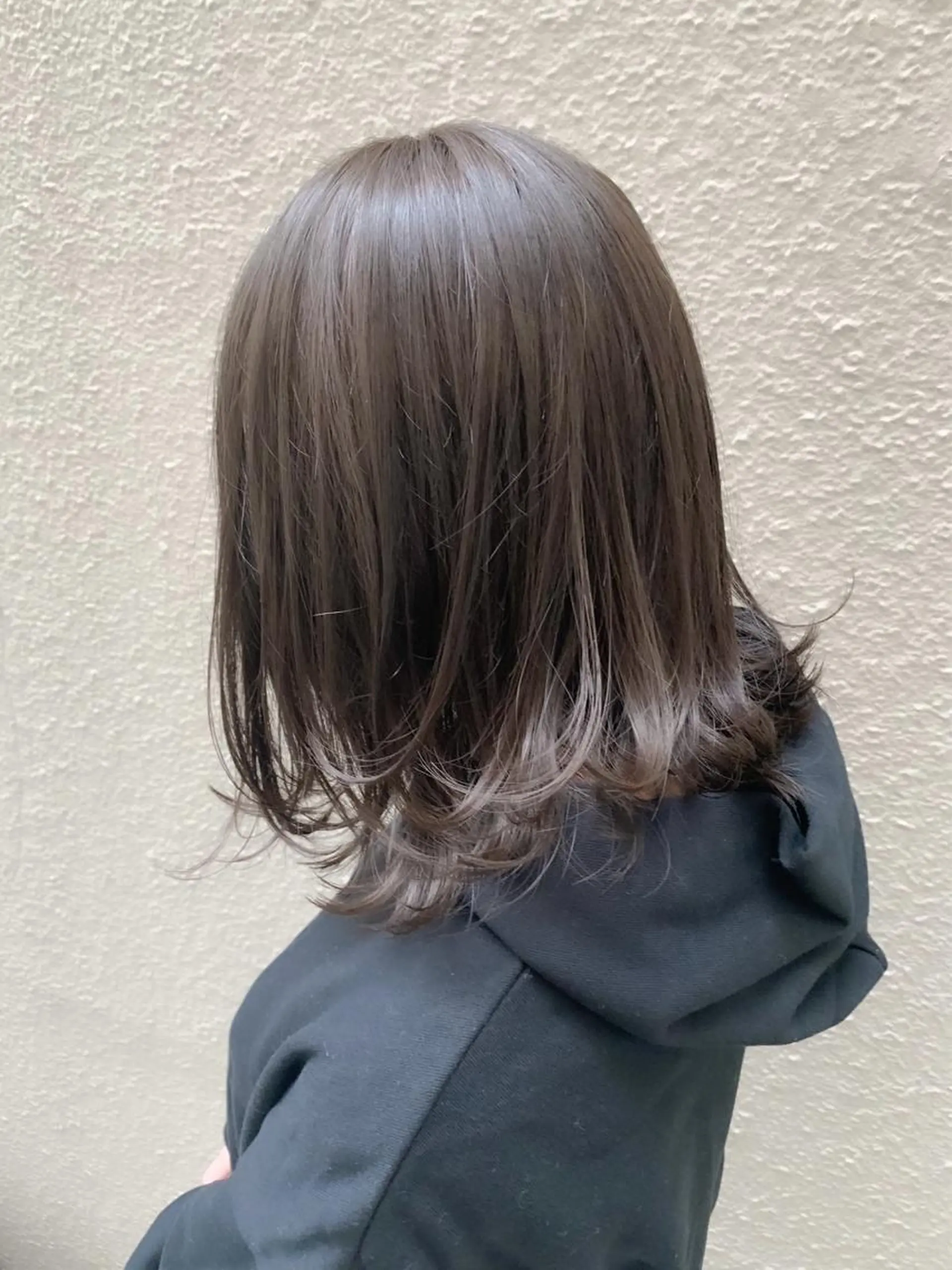 ミディアム カラー FERIA fam 北千里 杉本 蓮のヘアスタイル