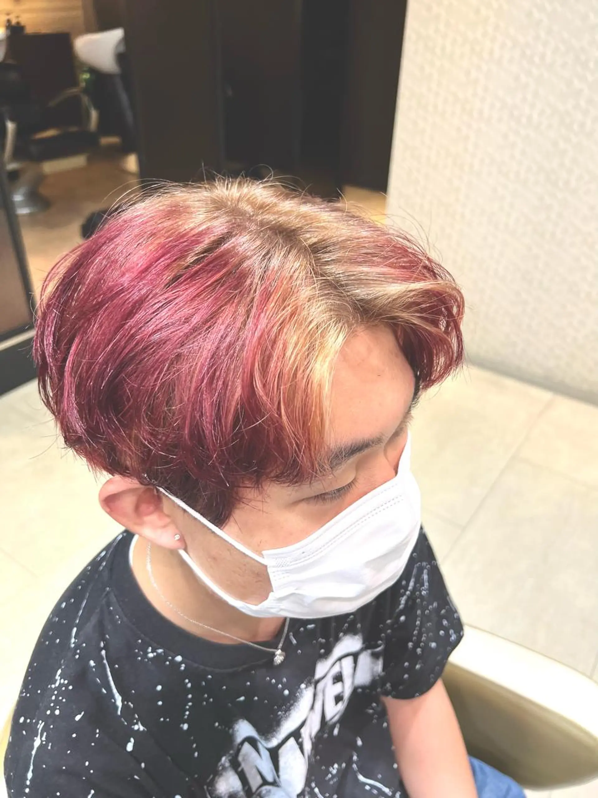 カラー メンズ メンズ韓国風 デザインカラー 心斎橋バレイヤージュ 小林勝貴のヘアスタイル