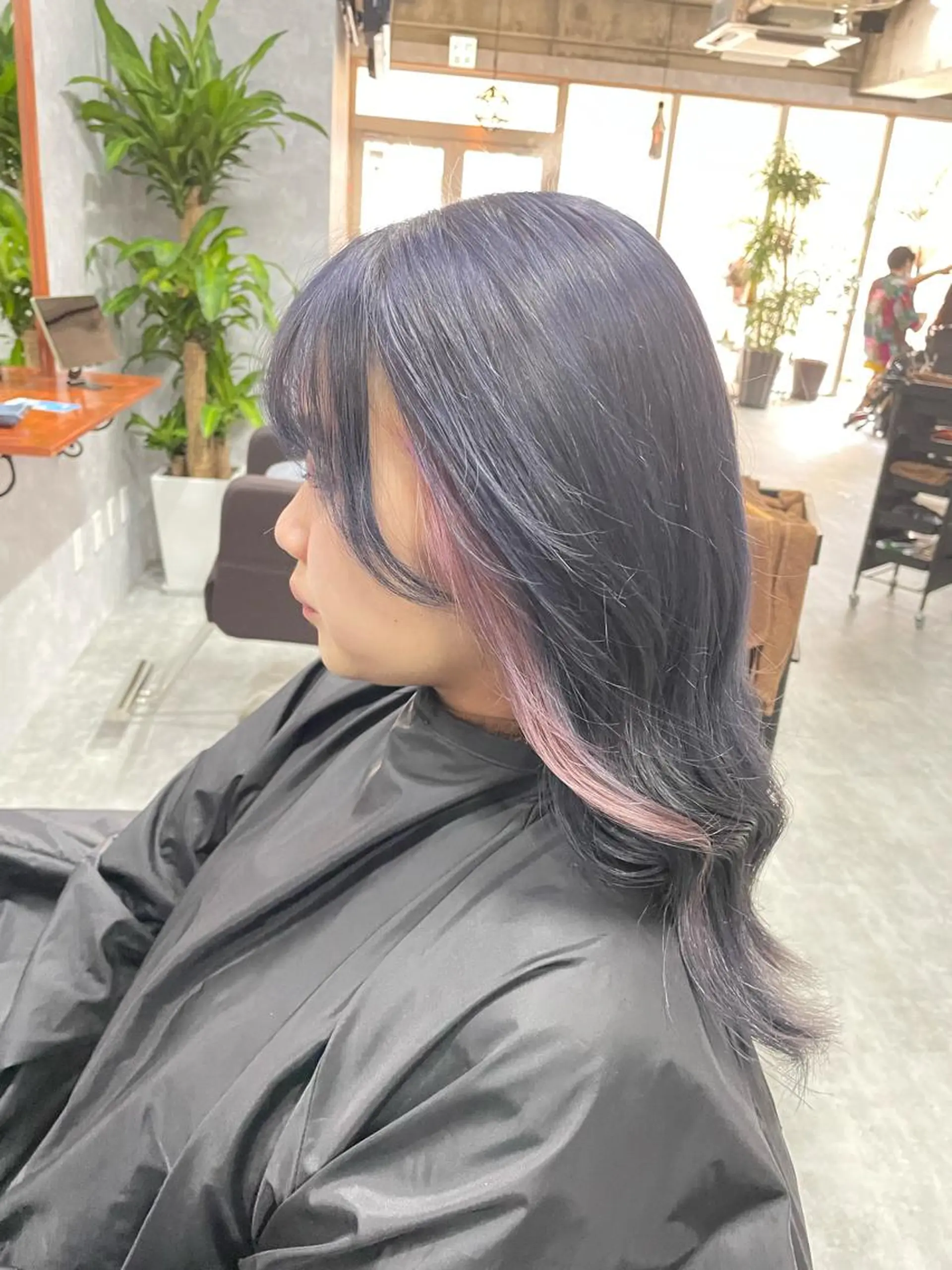 セミロング アッシュ 韓国風カラー ボブ ハイライト 韓国風ヘア ヘアカラー and K所属・and K 那覇小禄店のヘアスタイル