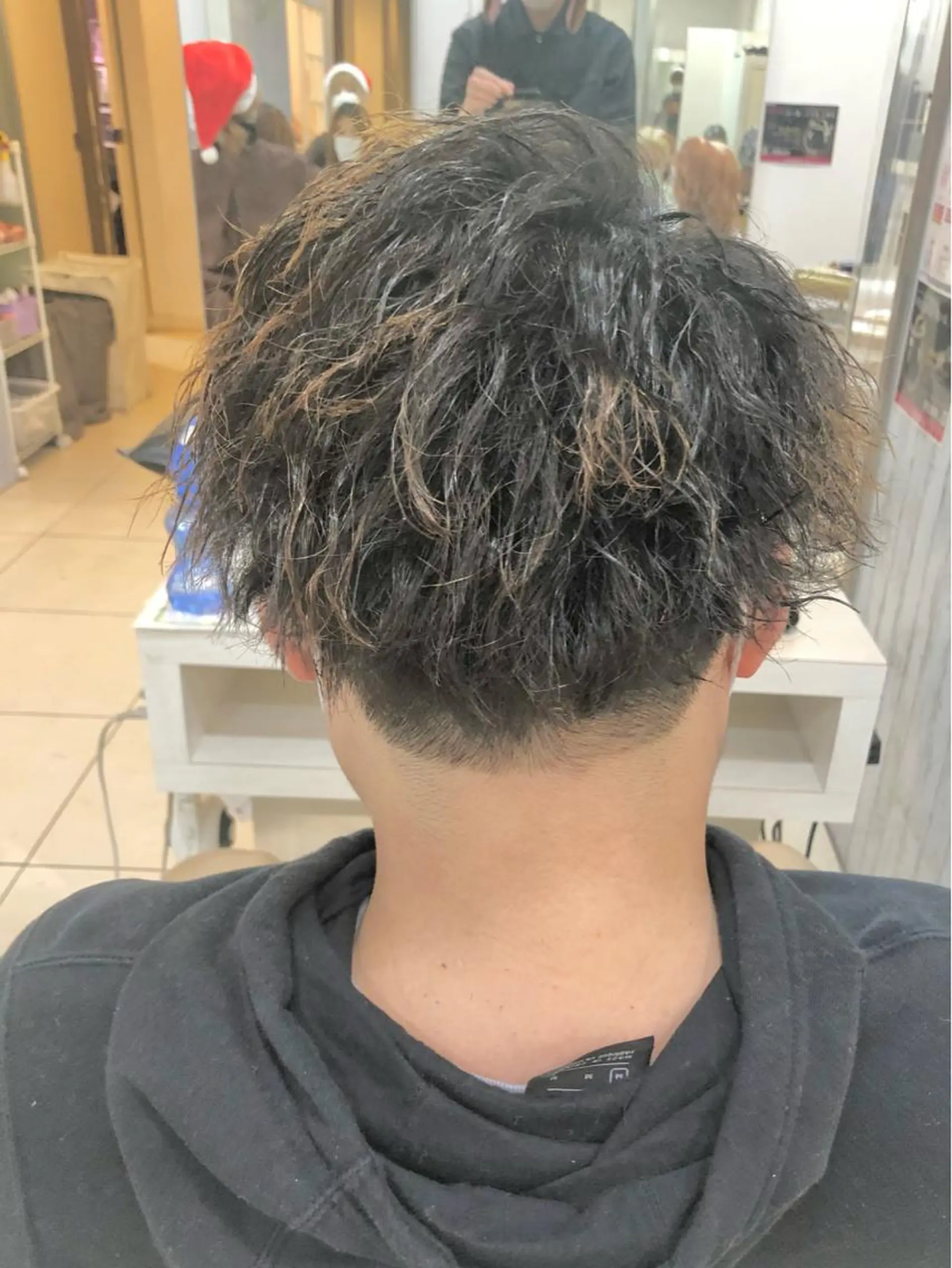 ショート パーマ メンズ 髪質改善× ハイライト溝江のヘアスタイル