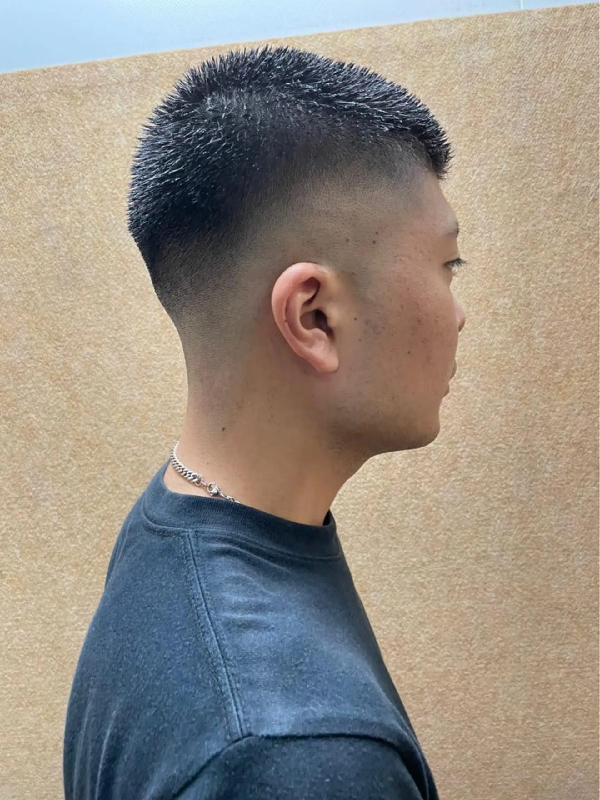 メンズ ヒロ銀座所属・小林 あいのヘアスタイル