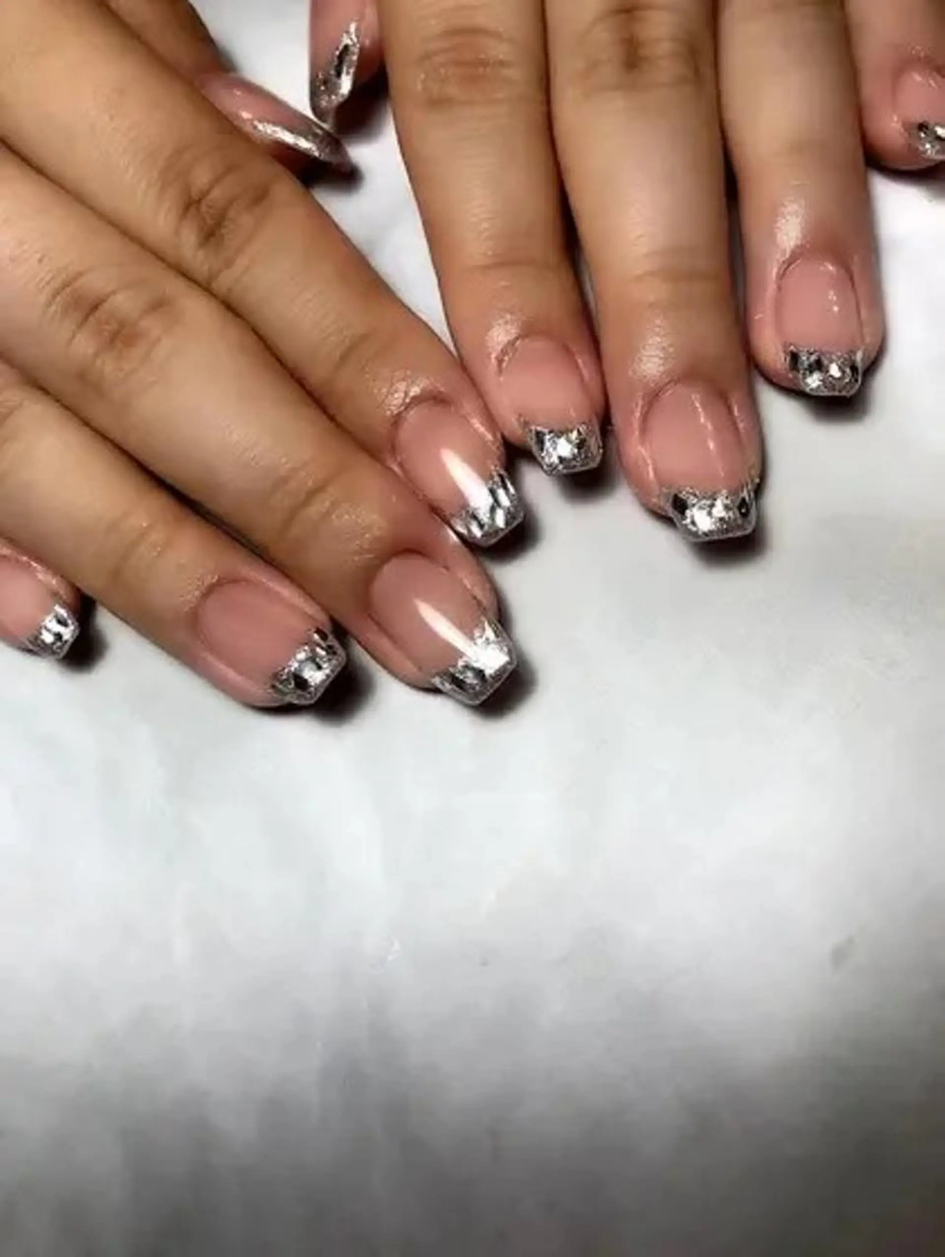ネイル フレンチネイル ガラスフレンチ ハンドネイル Nailist AZUSAのネイルデザイン