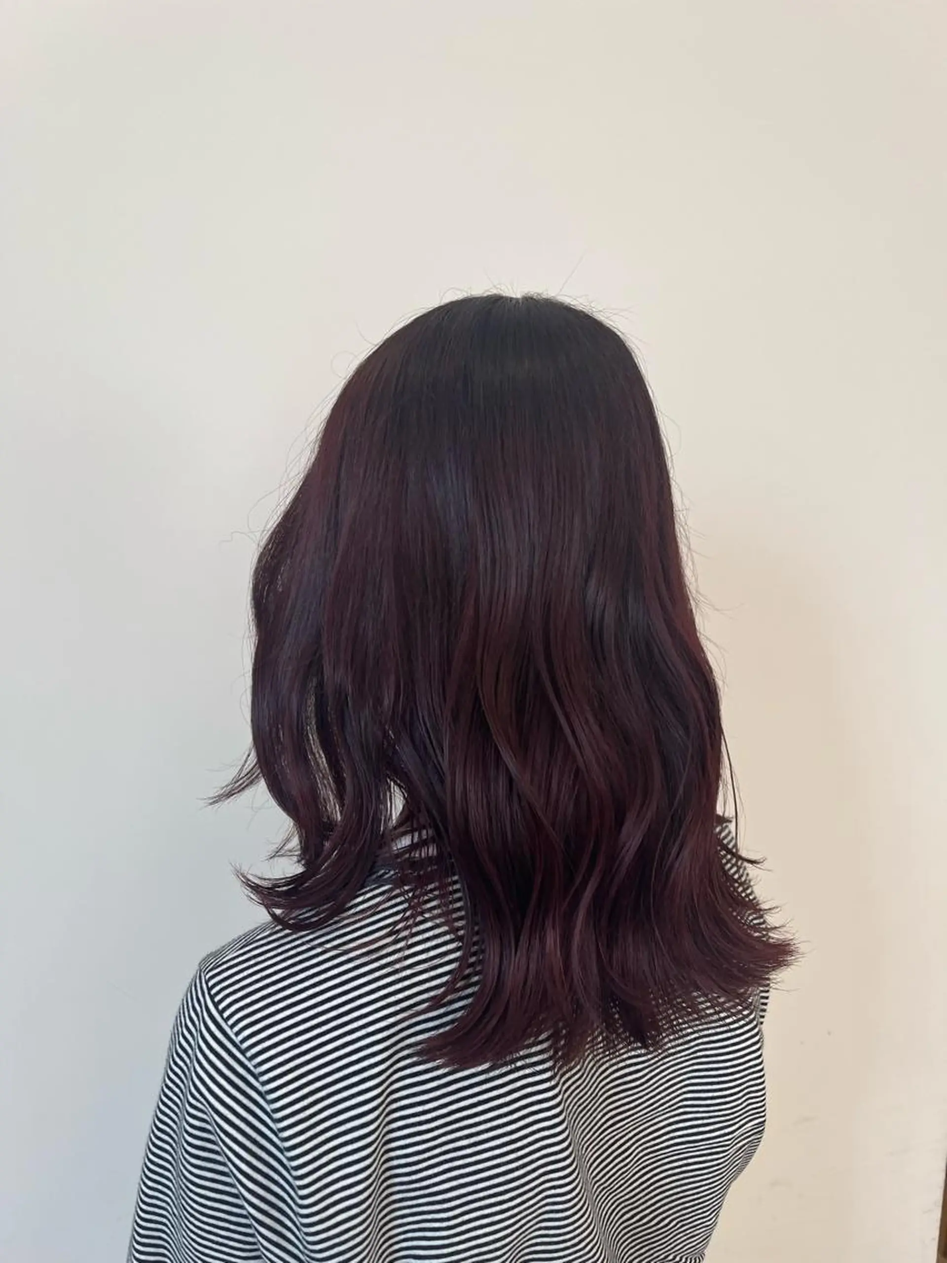 カラー 櫻井 莉子のヘアスタイル