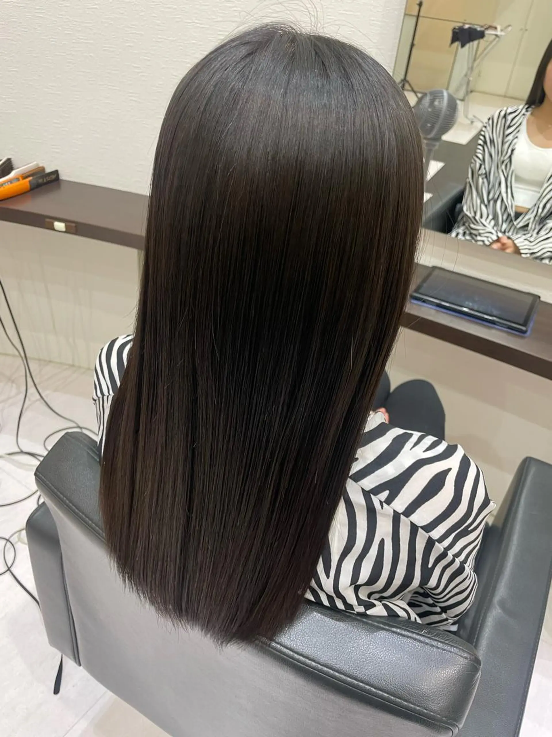 ロング パーマ 吉村 柚香のヘアスタイル