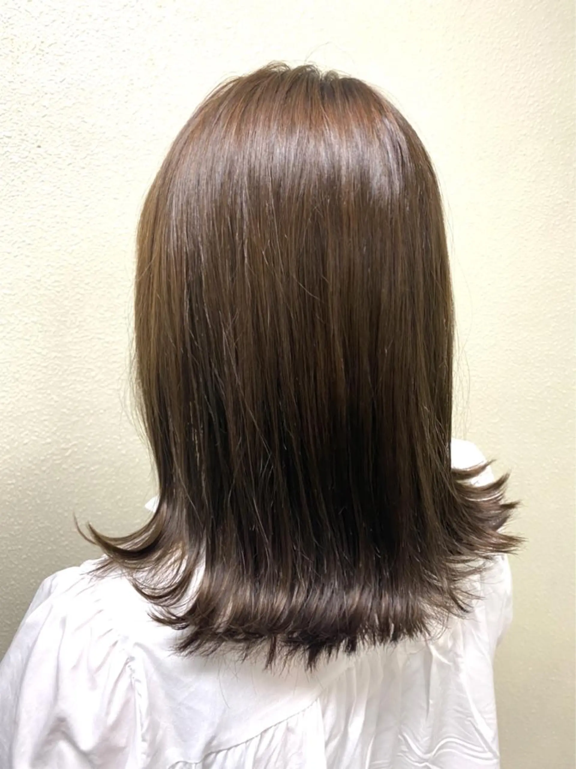 ミディアム カラー ヘアカラー トリートメント ikeda shioriのヘアスタイル