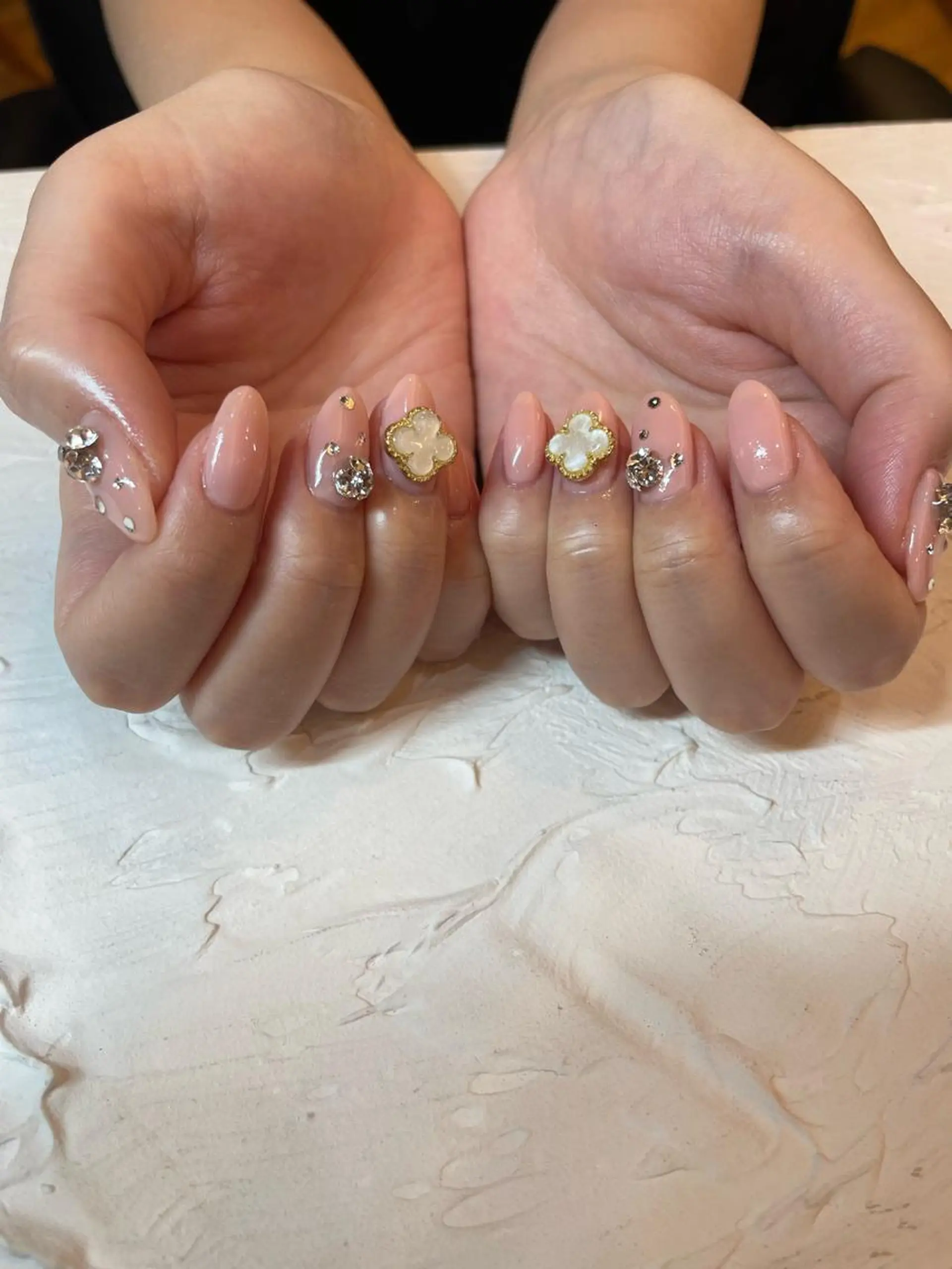 ネイル ハンドネイル フットネイル Minami 🍓のネイルデザイン