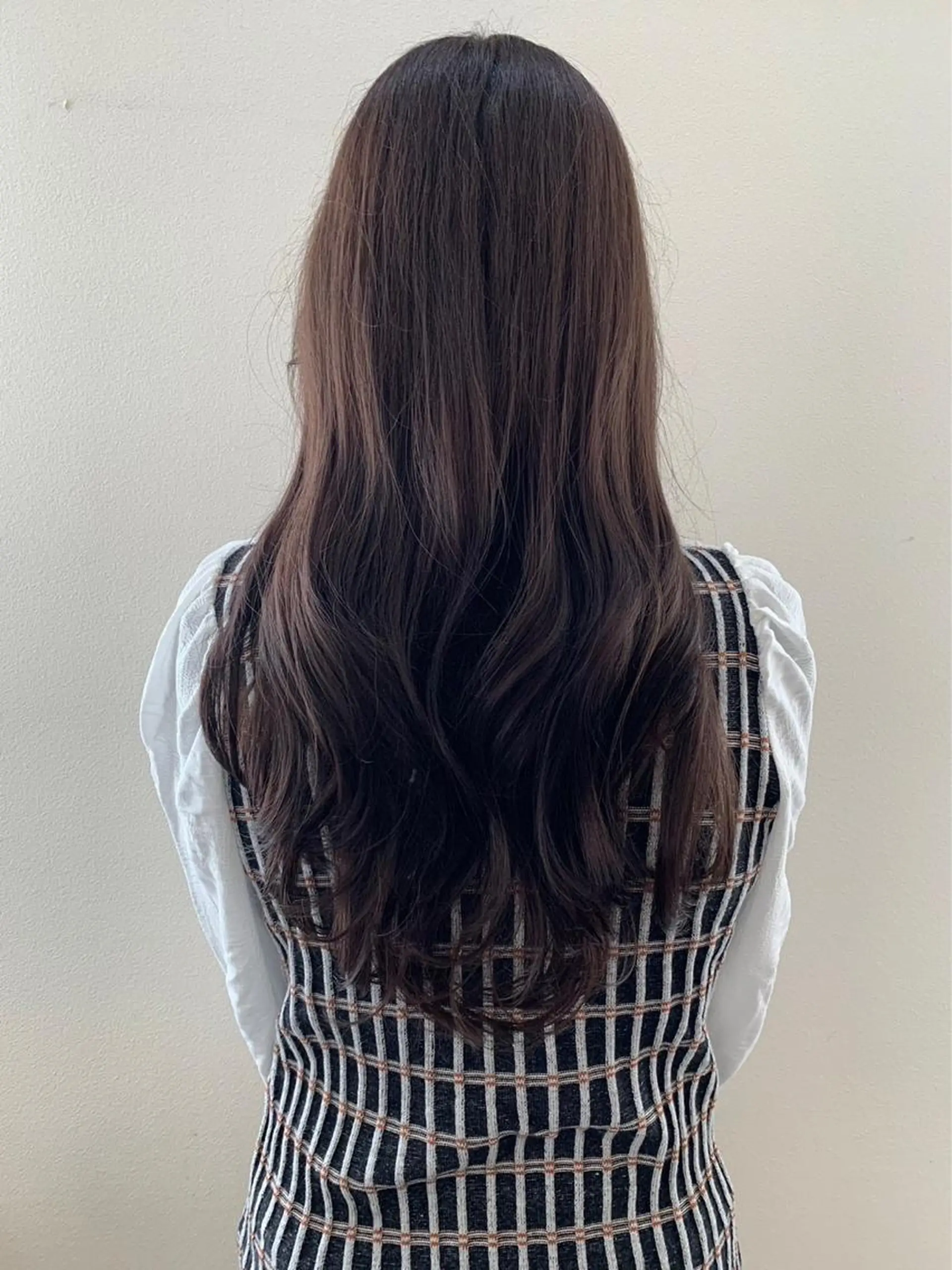 ロング 柔らかベージュ🤍 fukaのヘアスタイル