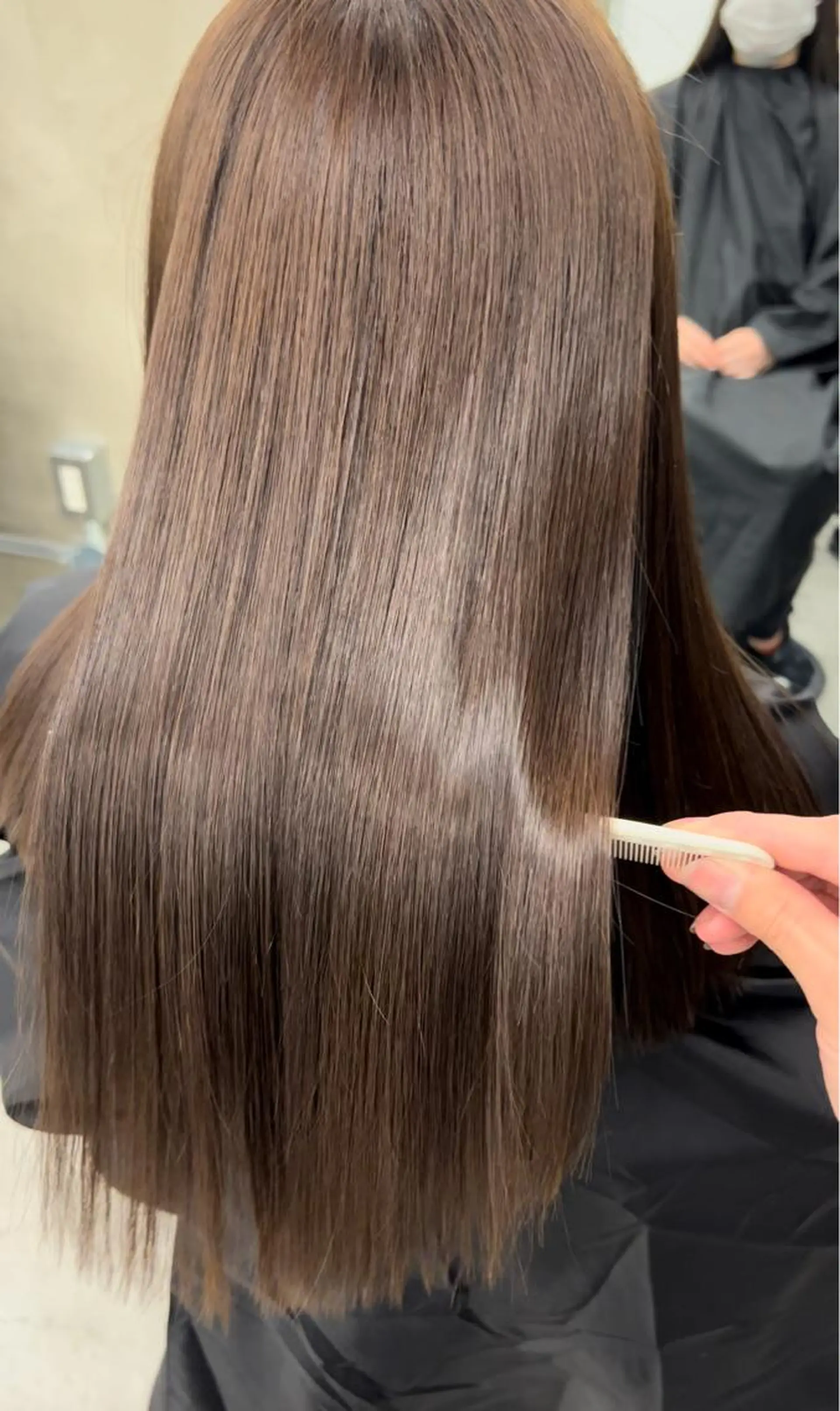 セミロング カット ヘアカラー トリートメント よしのり genieeのヘアスタイル