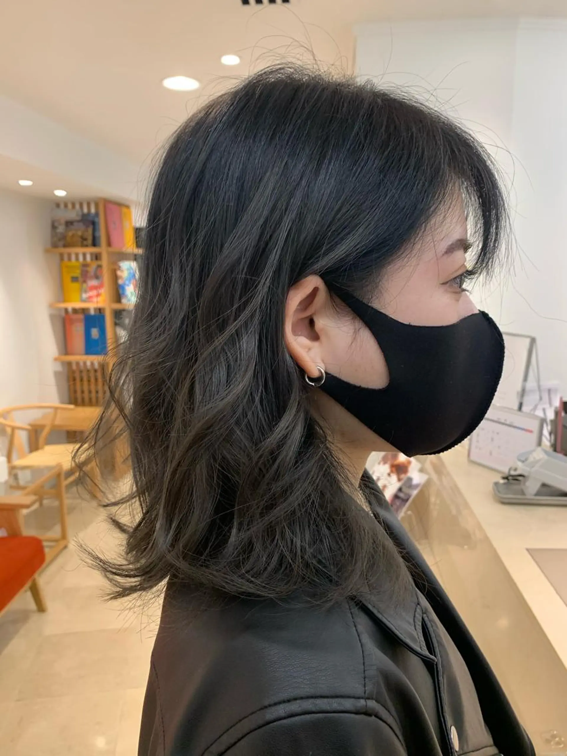 カラー パーマ 田内 満里奈のヘアスタイル