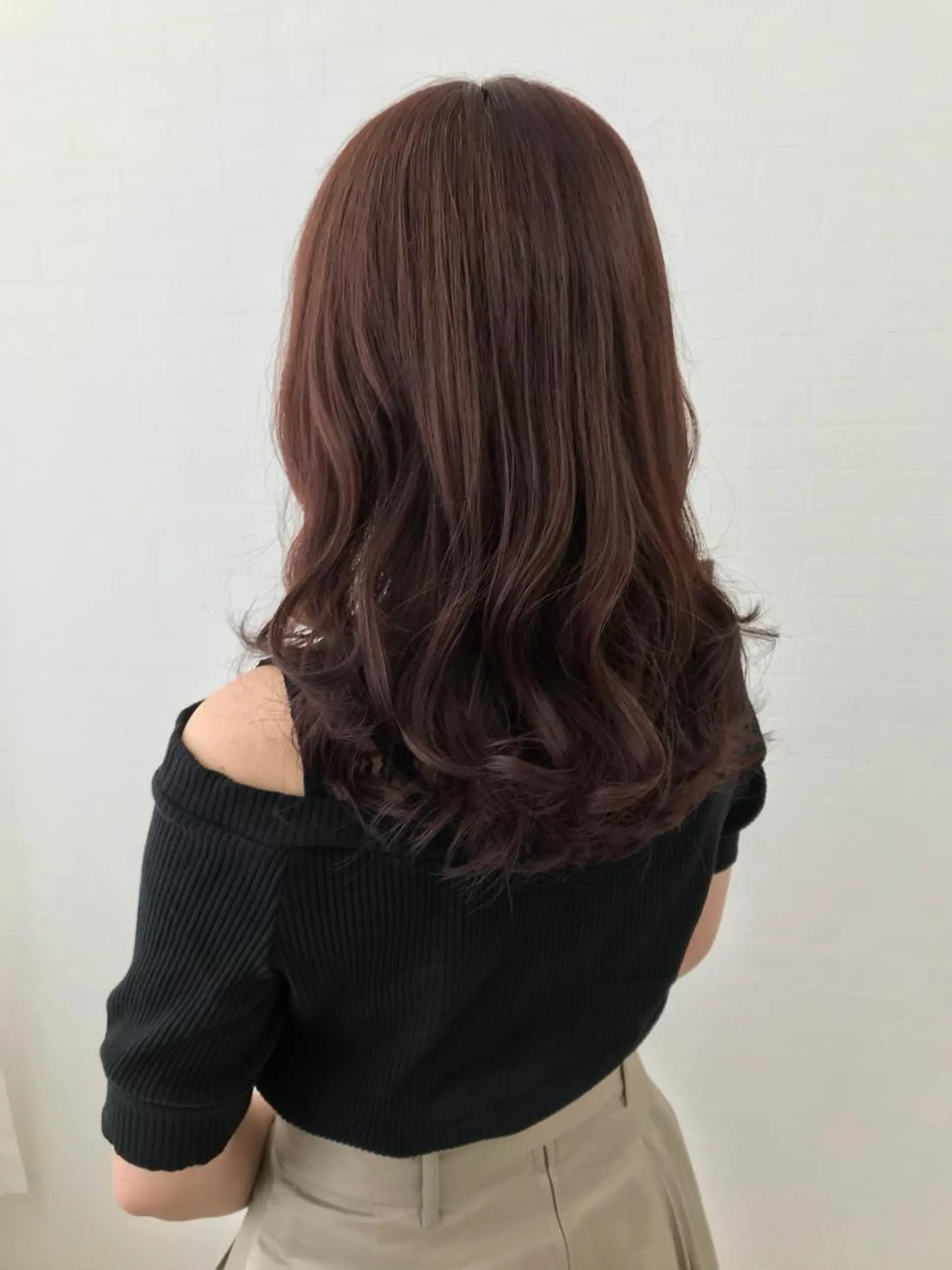 セミロング カラー ピンクカラー LEDマツエク/ アイブロウ/石原の眉毛・アイブロウイメージ