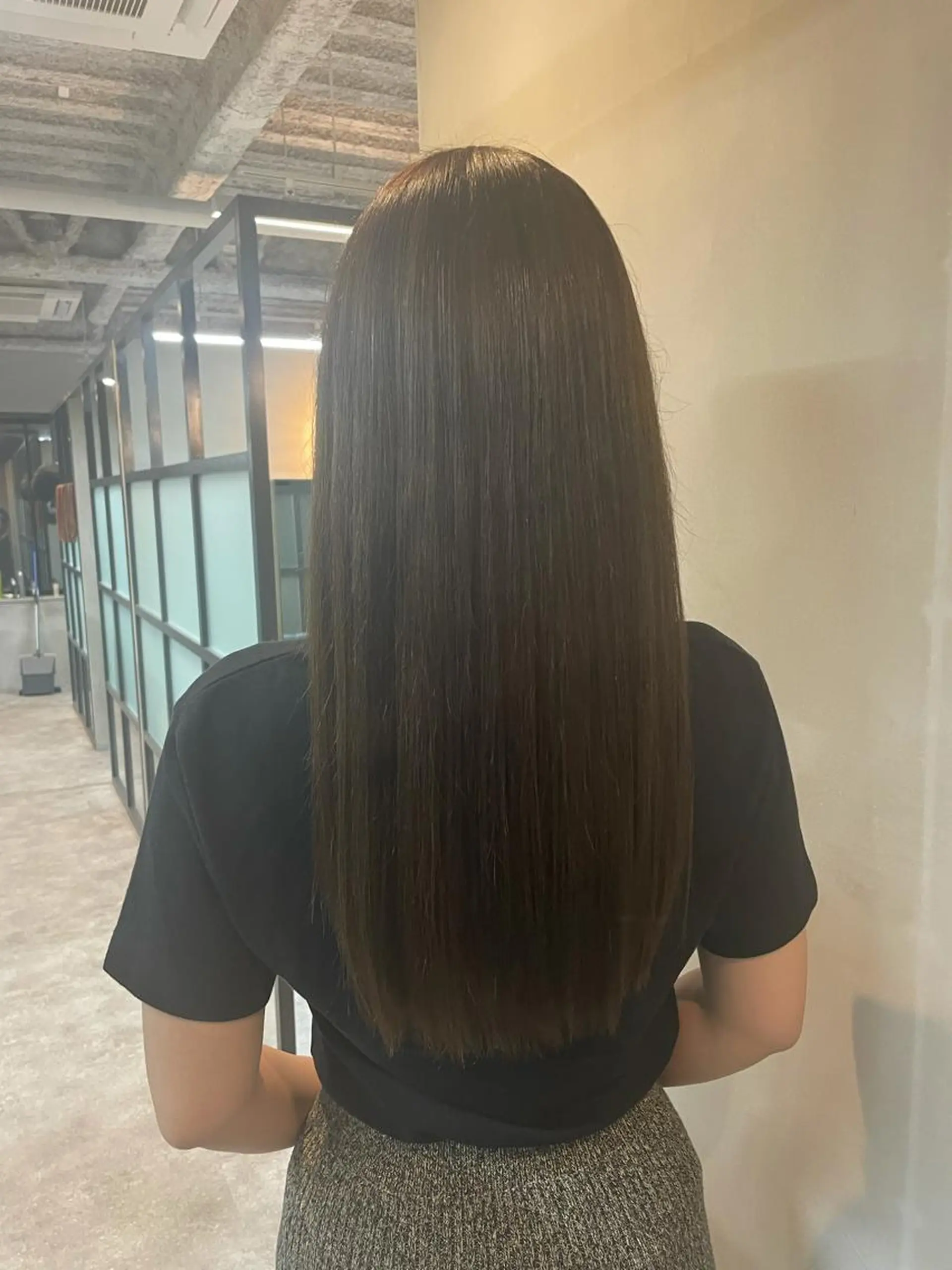 ロング カラー アディクシーカラー グレージュ オリーブグレージュ オリーブグレー Men's hair salon First 中百舌鳥店所属・First なかもず 店 YUKIのヘアスタイル