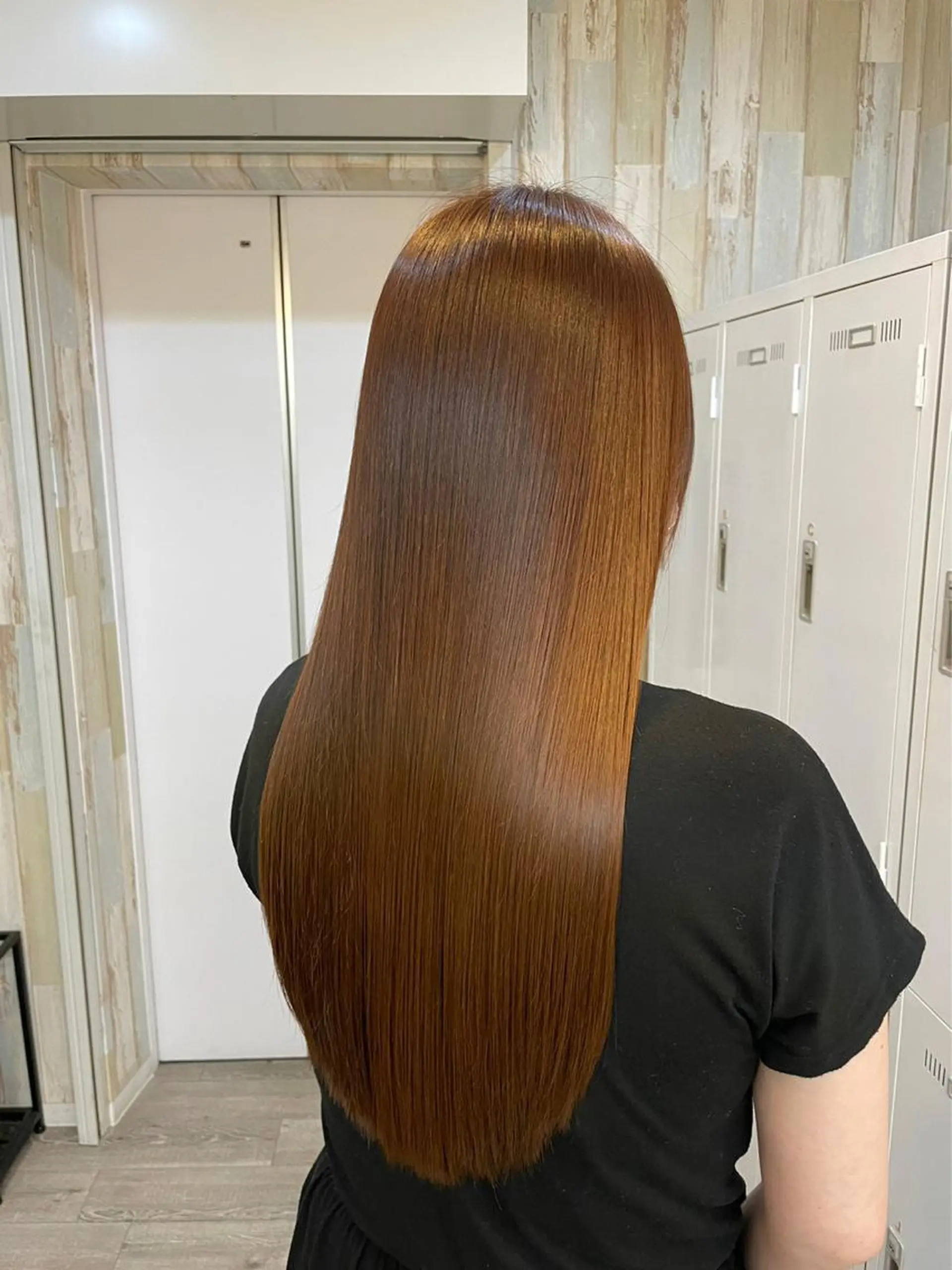ロング カラー パーマ アディクシーカラー アッシュ バレイヤージュ ベージュカラー ブリーチ N° +aero 横浜のヘアスタイル