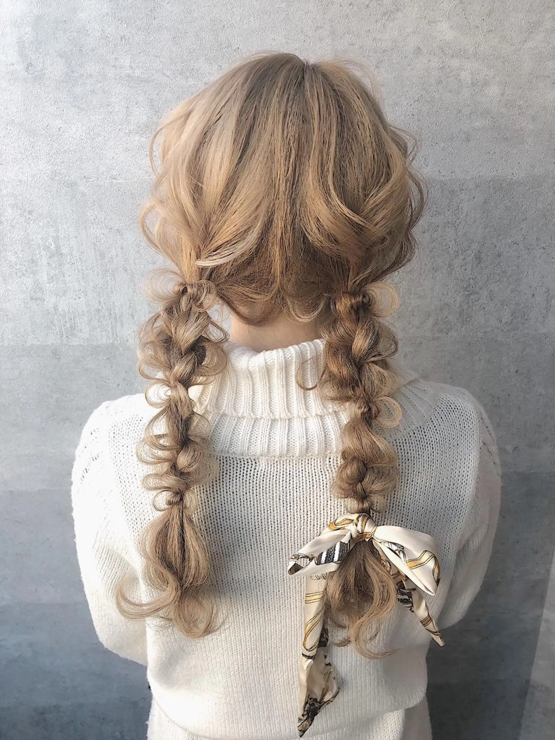 ロング アワ ダイキのヘアスタイル