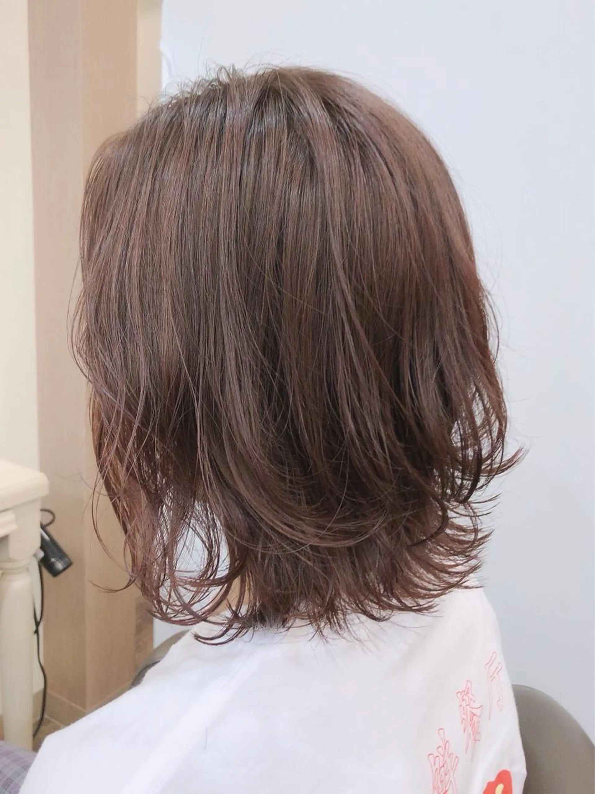 ミディアム カラー オレンジ 外ハネヘア カット ヘアカラー 尚平 髪質改善 大人のデザインカラーのその他イメージ