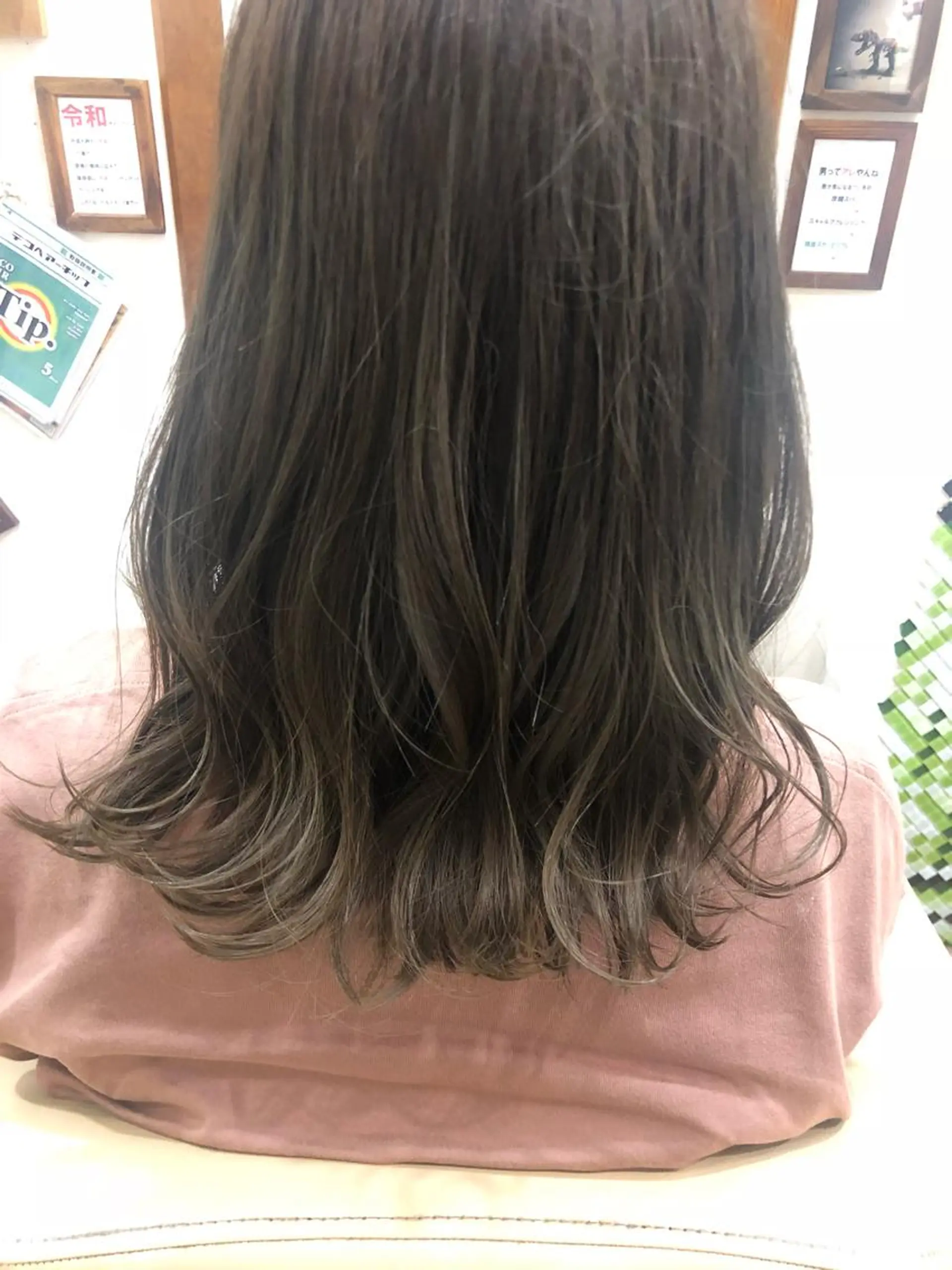 ミディアム ヘアカラー 國次 夕貴のヘアスタイル