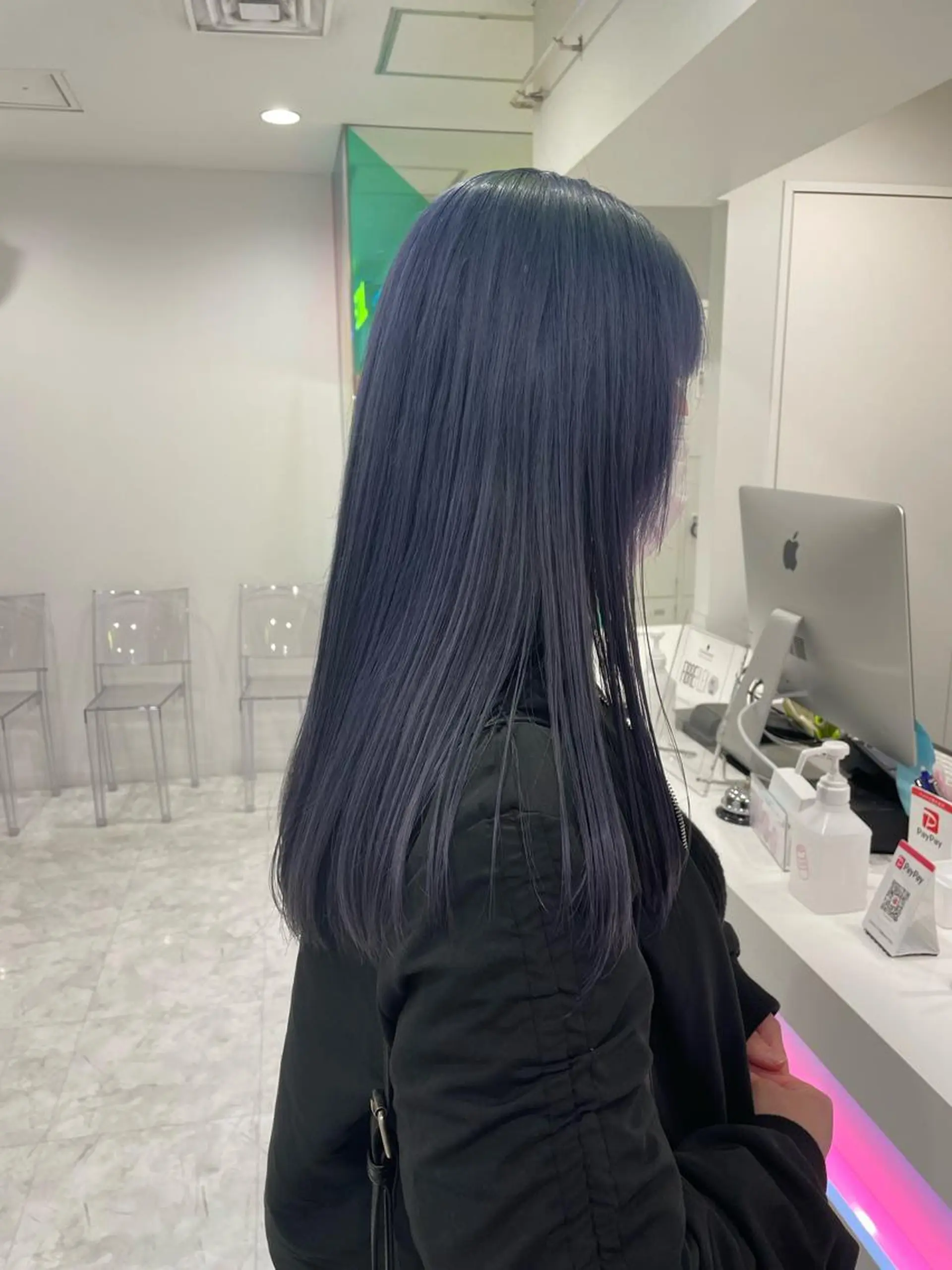 セミロング カラー ワインレッド 🍒KAHOのヘアスタイル