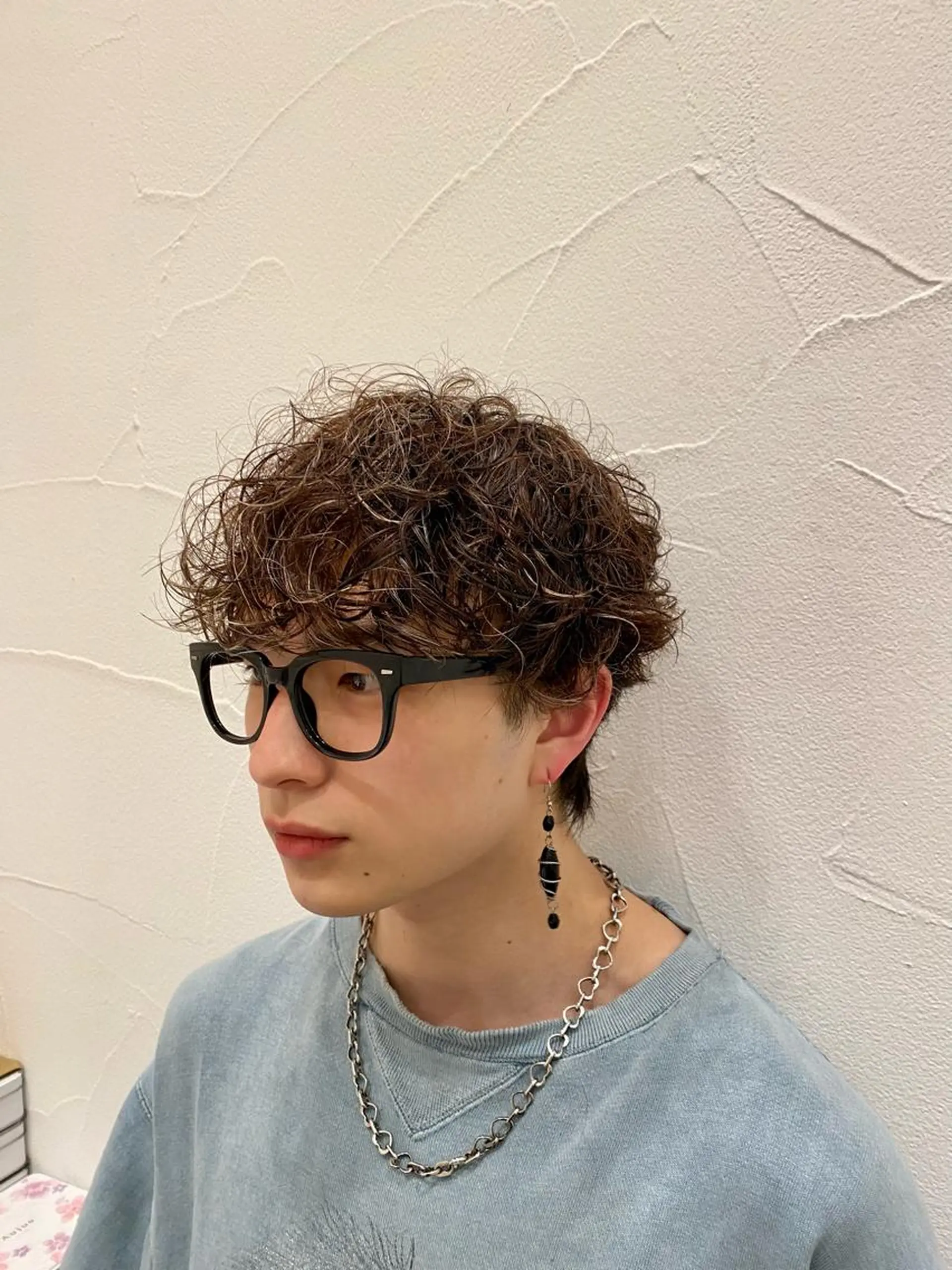 ショート カラー パーマ メンズ カット ヘアカラー パーマ トリートメント メンズ特化型美容師 栗山勇人のヘアスタイル