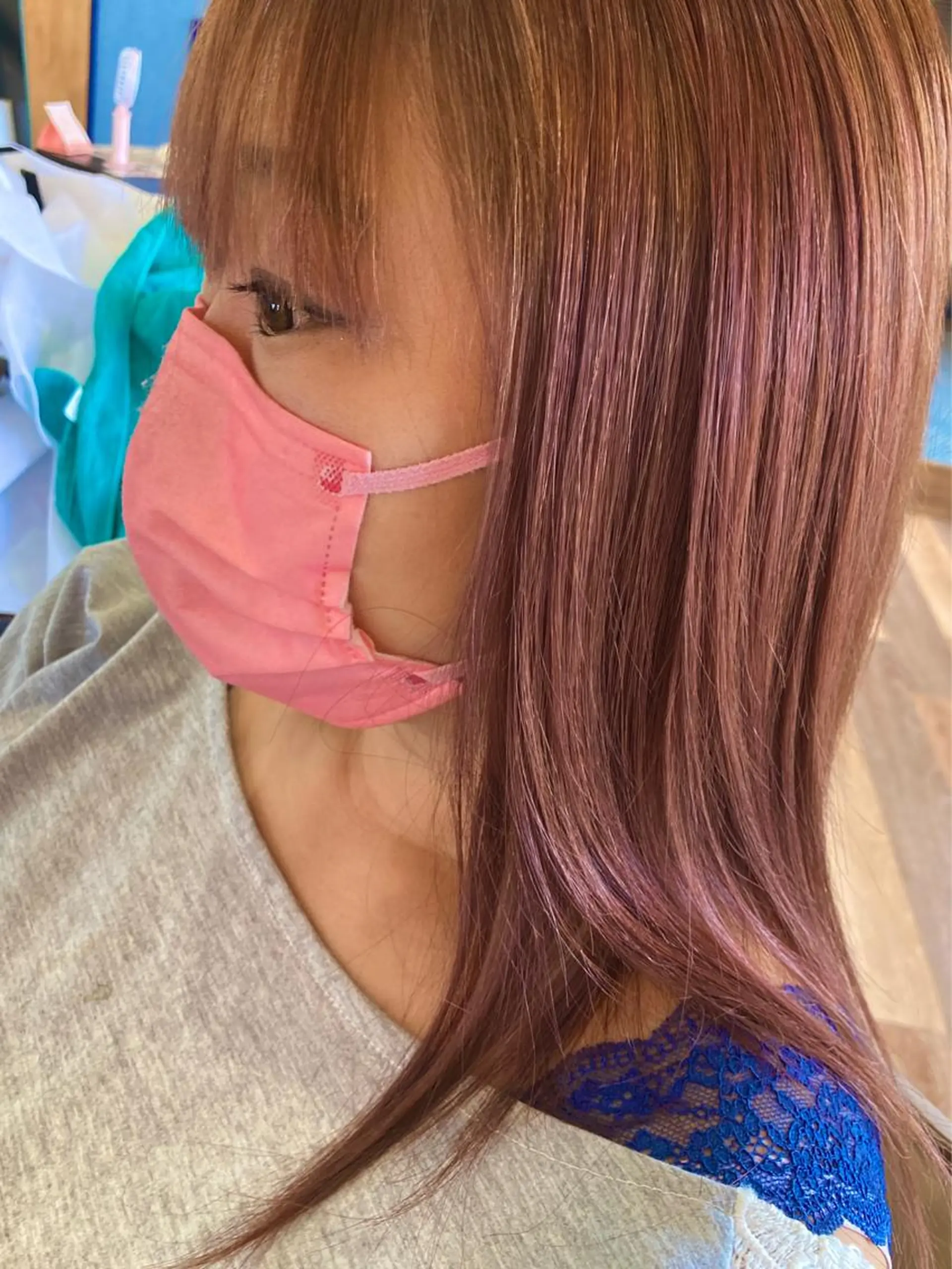 セミロング カラー 中野 紹江のヘアスタイル