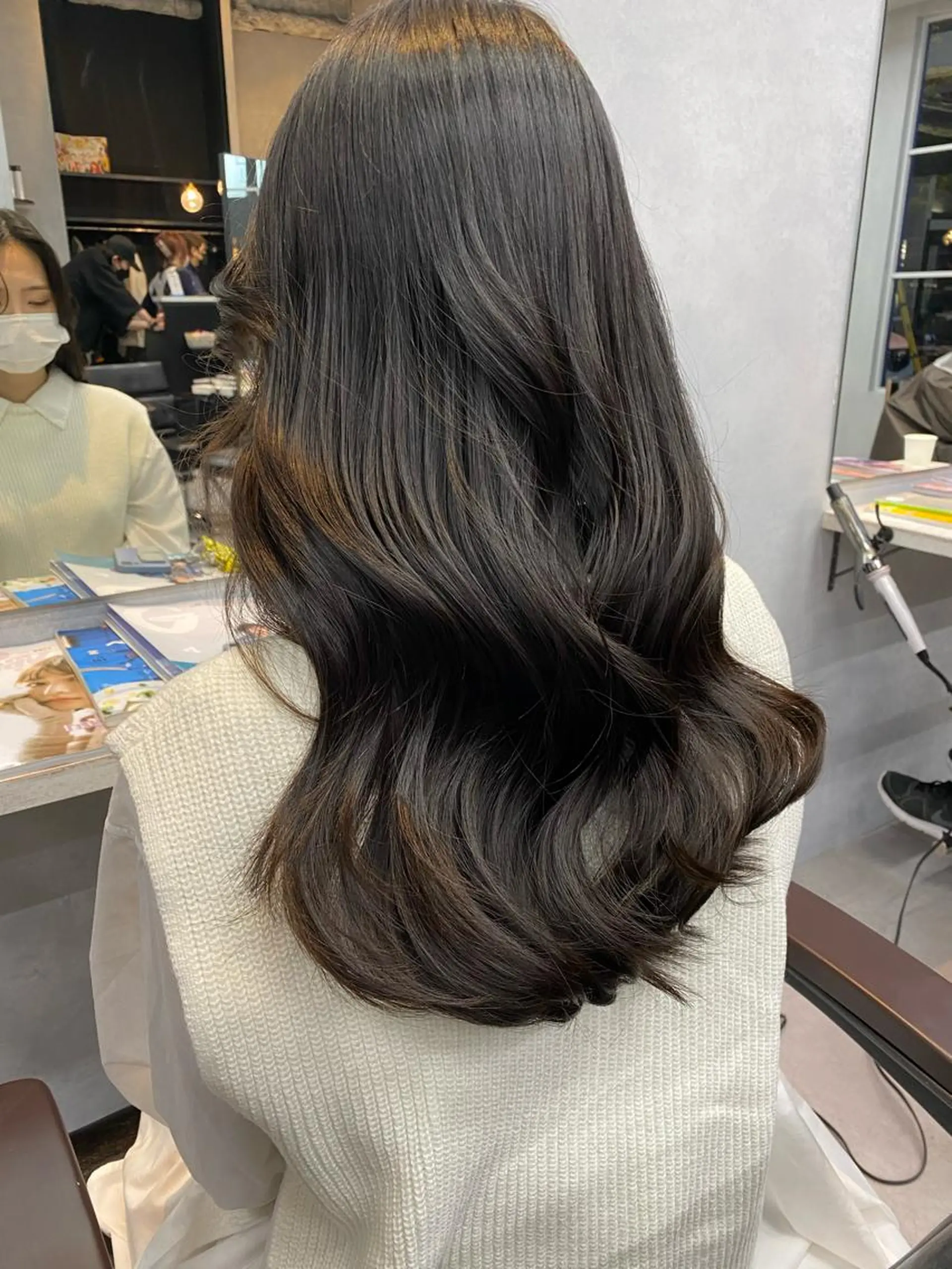 ミディアム カラー ヘアアレンジ カット ヘアカラー トリートメント ヘアセット TOPSTYLIST 🇬🇧JIMMYのヘアスタイル
