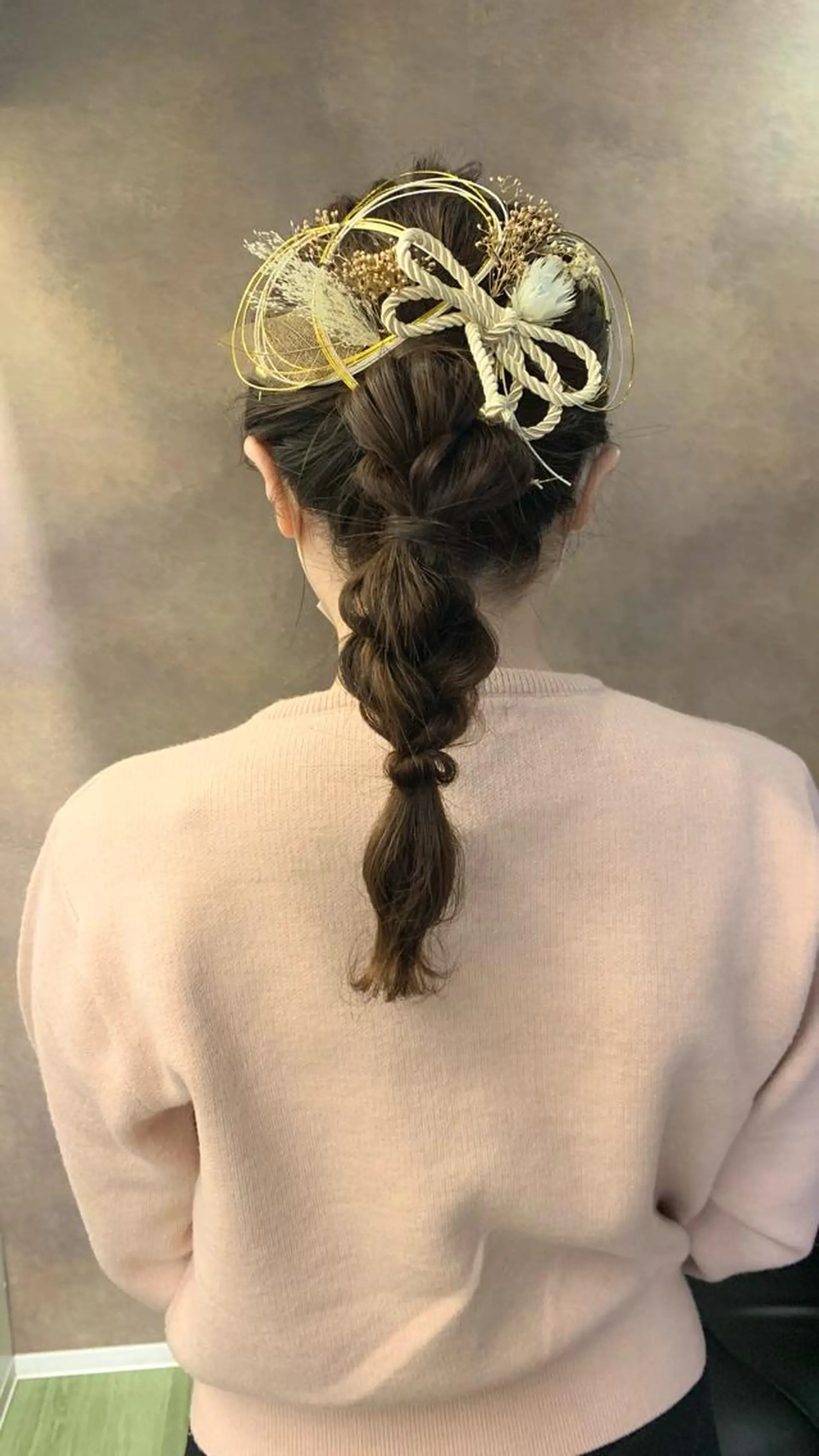 ロング ヘアアレンジ 着付け GO TODAY SHAiRE SALON所属・SAKINO． ベージュカラーのヘアスタイル