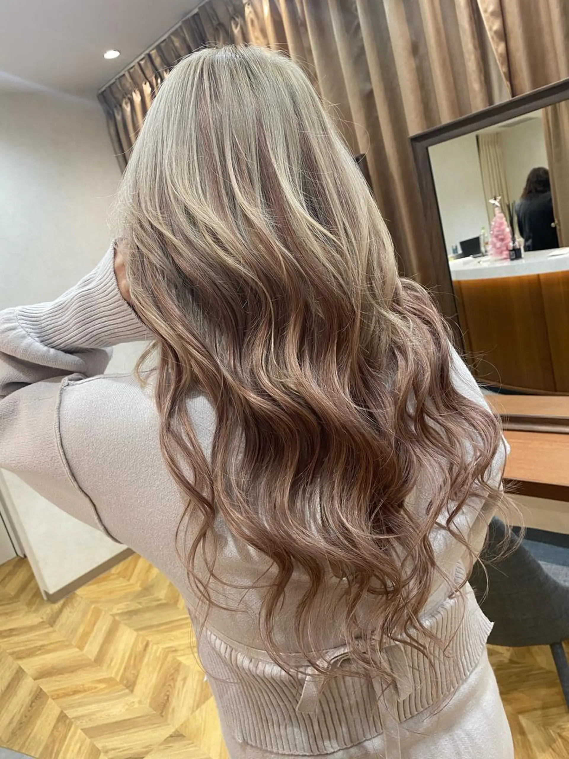 顔周り🇰🇷韓国 レイヤー/モエのヘアスタイル