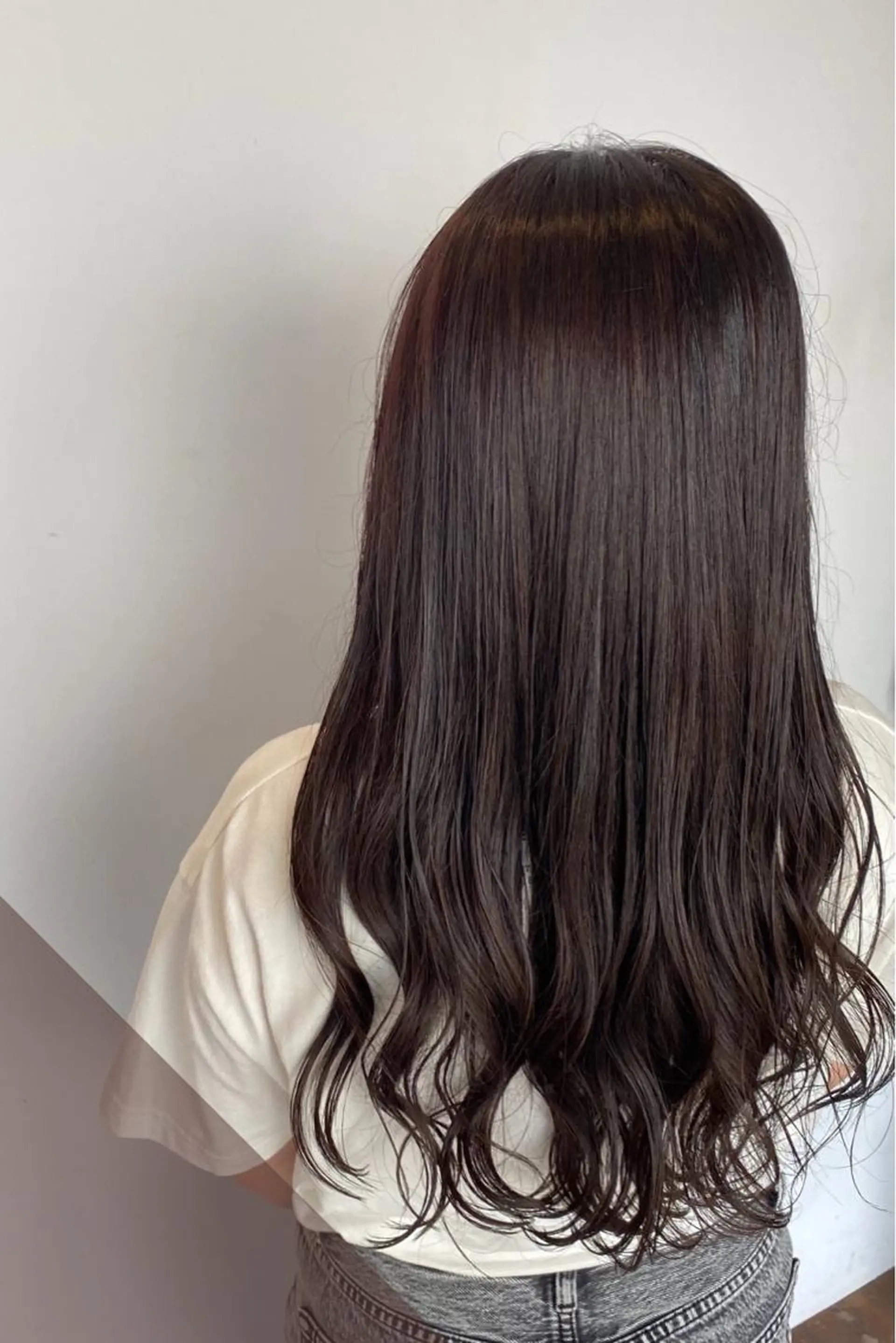 ロング カラー 菊地 紗矢のヘアスタイル