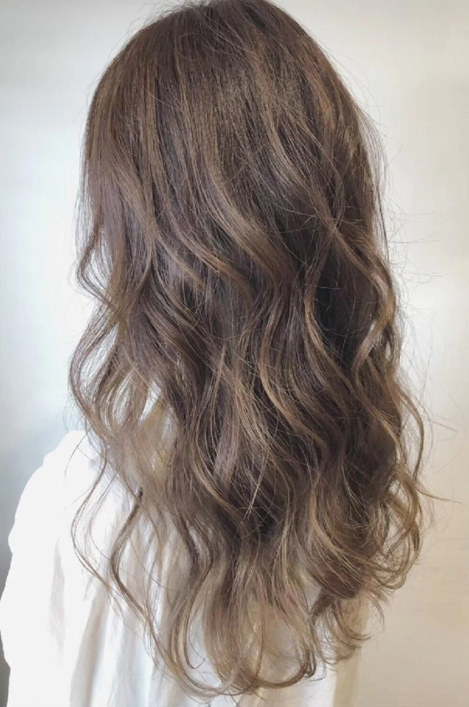 ロング カラー ハイライトカラー ハイライト ロング カット パーマ Laissez Deuxのヘアスタイル