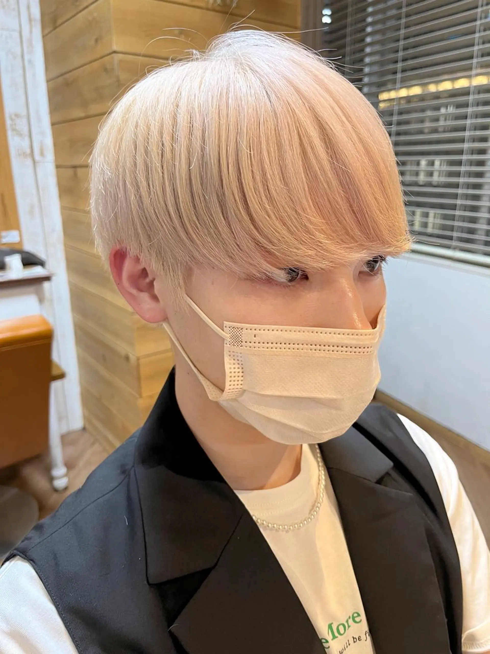 ショート カラー メンズ メンズブリーチ ブリーチ hair salon Ranun所属・hair salon Ranunのヘアスタイル