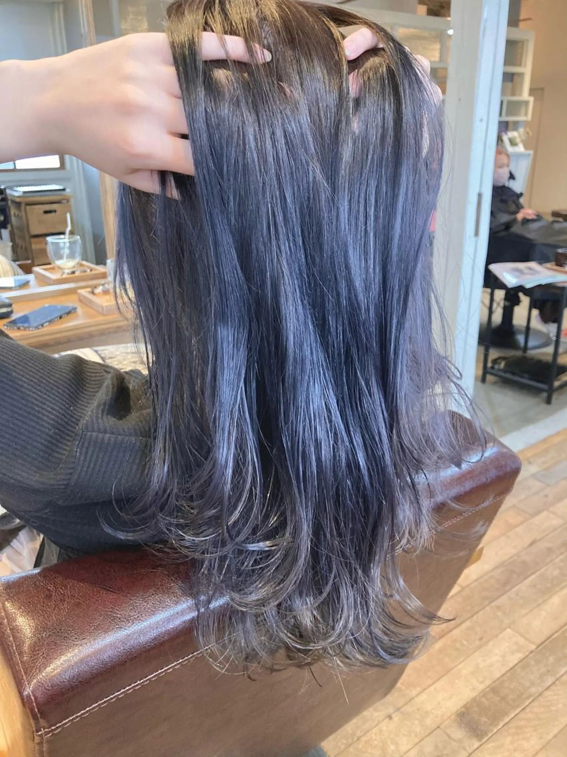 ロング タカツド ユウキのヘアスタイル