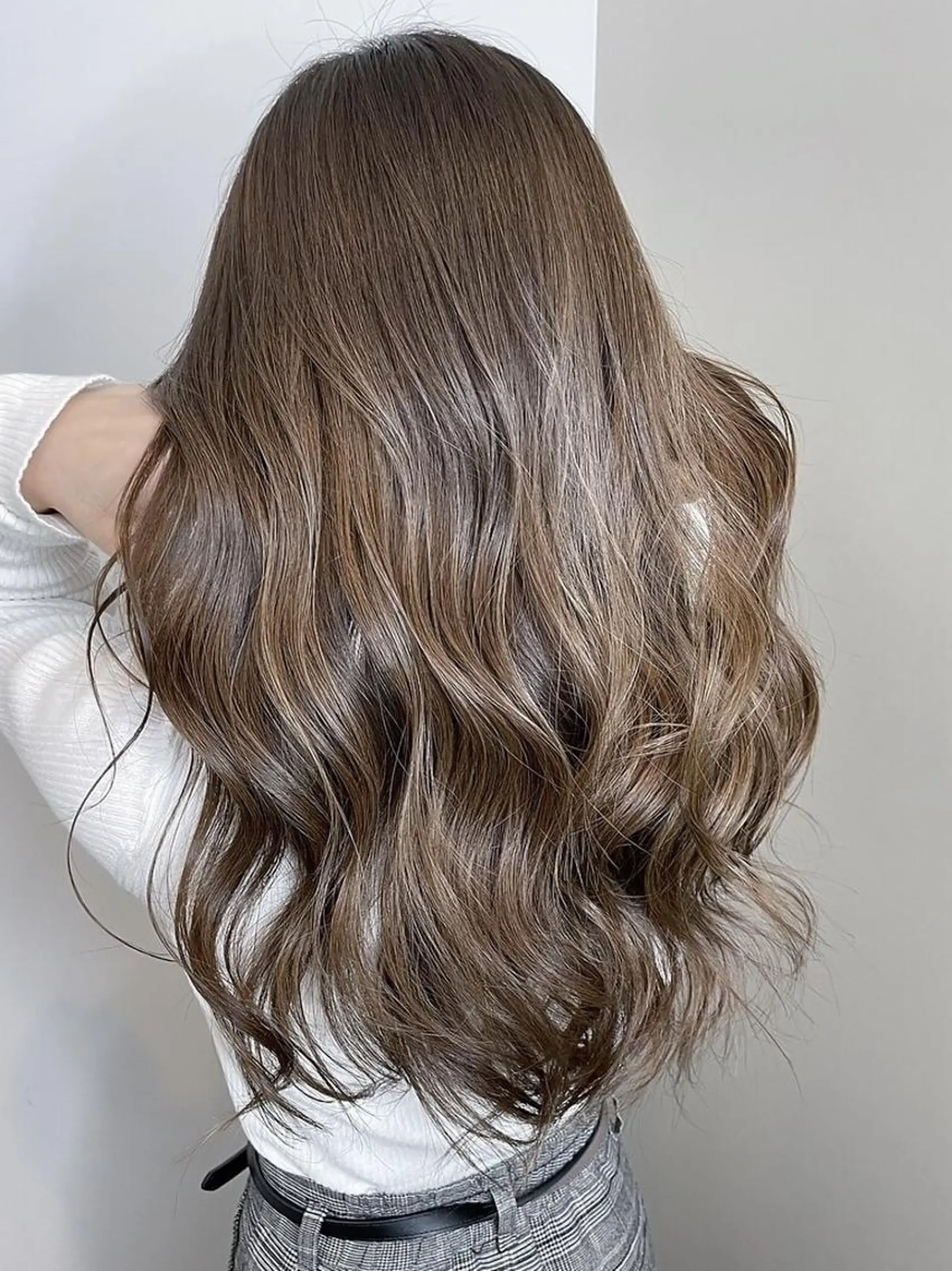 カラー Blossomミカ 🦋眉マツパマツエクのヘアスタイル