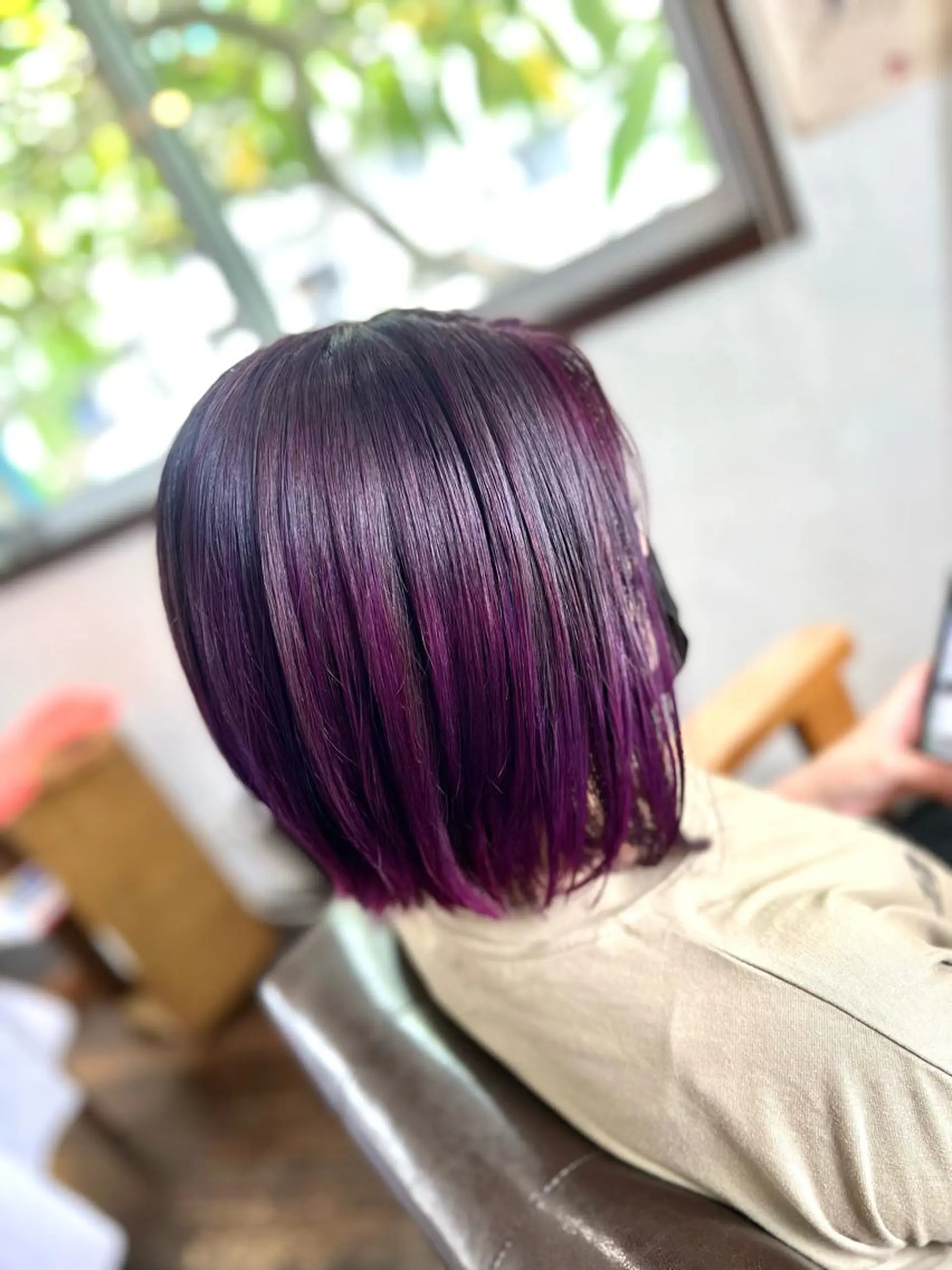 ミディアム カラー ハイライトカラー ピンクカラー ピンクパープル パープルカラー ハイライト ヘアカラー トリートメント Style Tのヘアスタイル