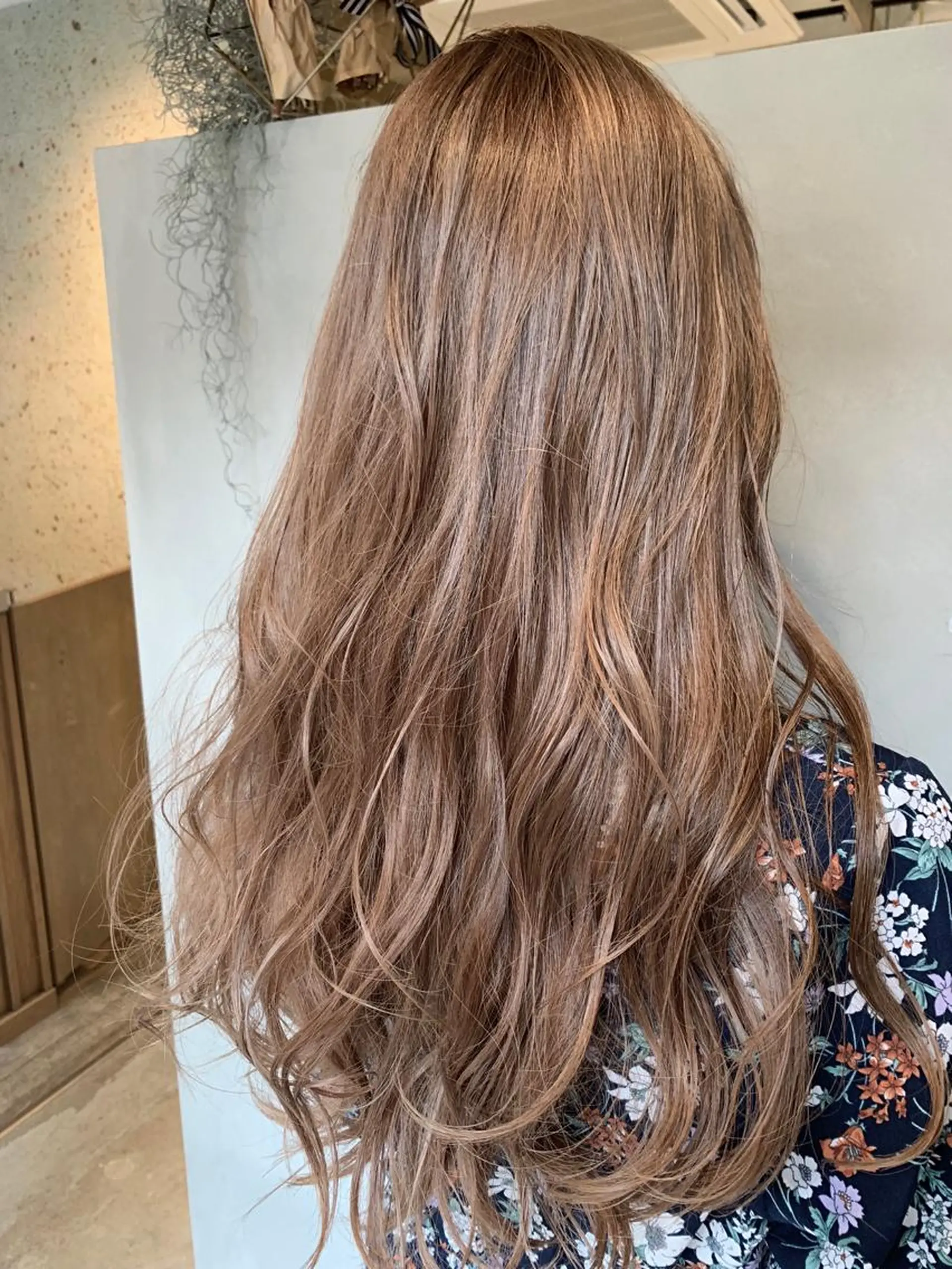 セミロング ハイライト カット ヘアカラー 渋谷ハイトーン/ デザインカラー阿部のヘアスタイル
