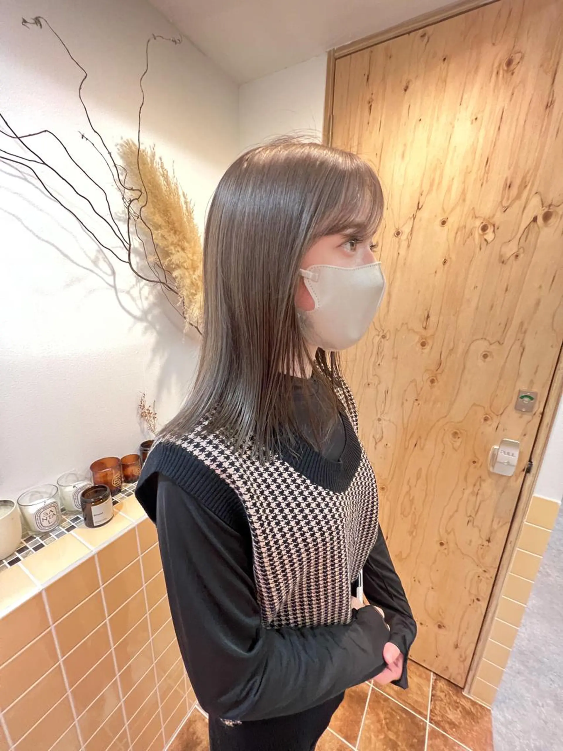 ミディアム カラー 顔周りレイヤー/韓国 ブリーチminamiのヘアスタイル